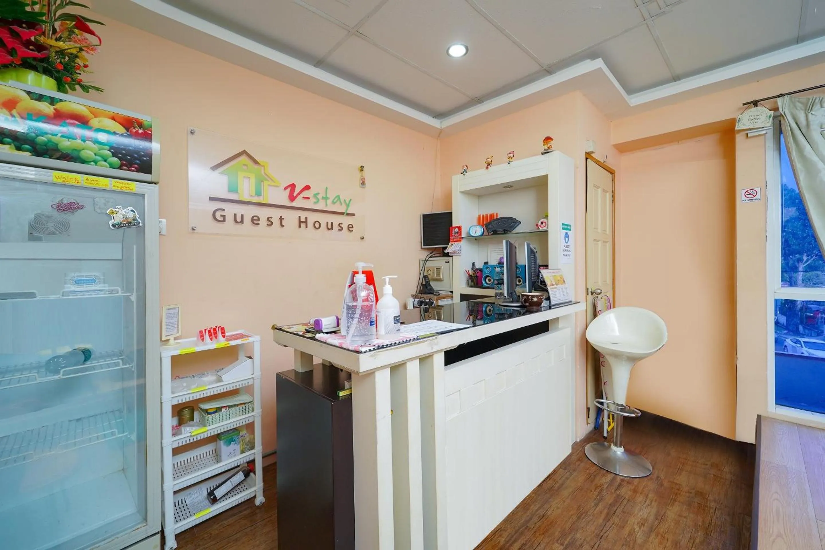 Lobby or reception in Hotel O V Stay Guesthouse