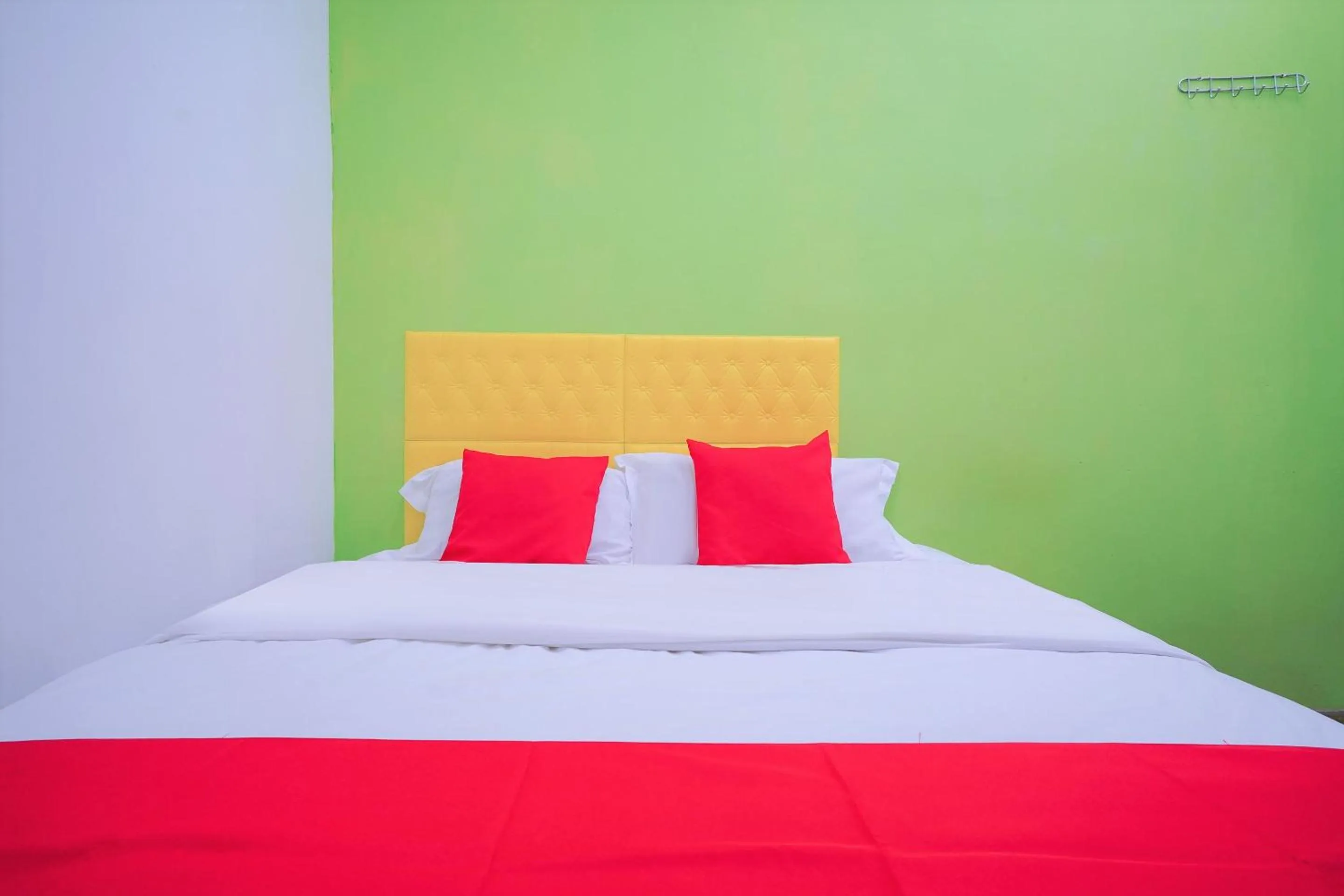 Bedroom, Bed in Hotel O V Stay Guesthouse