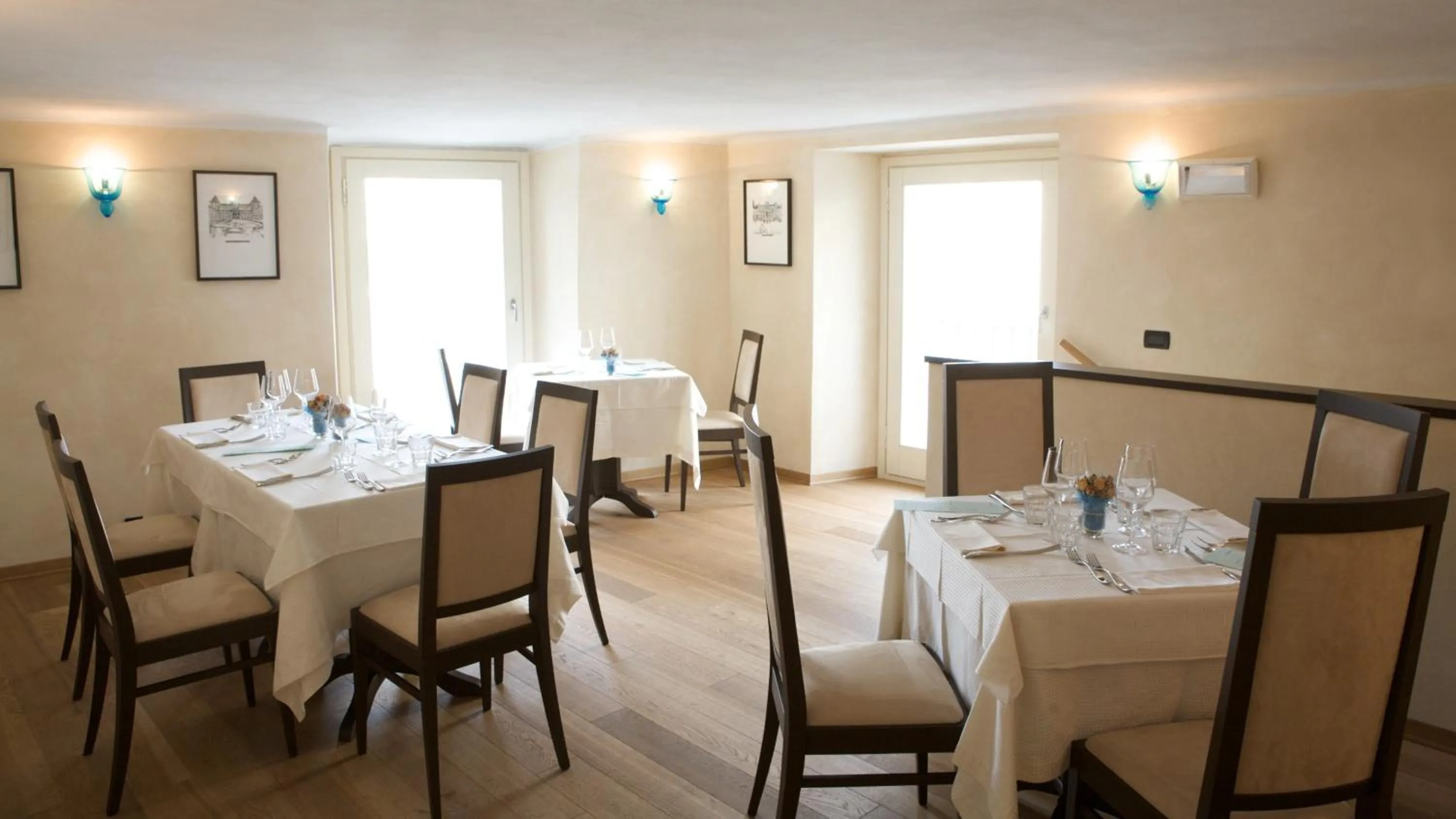 Restaurant/places to eat in La Finestra Sulla Reggia