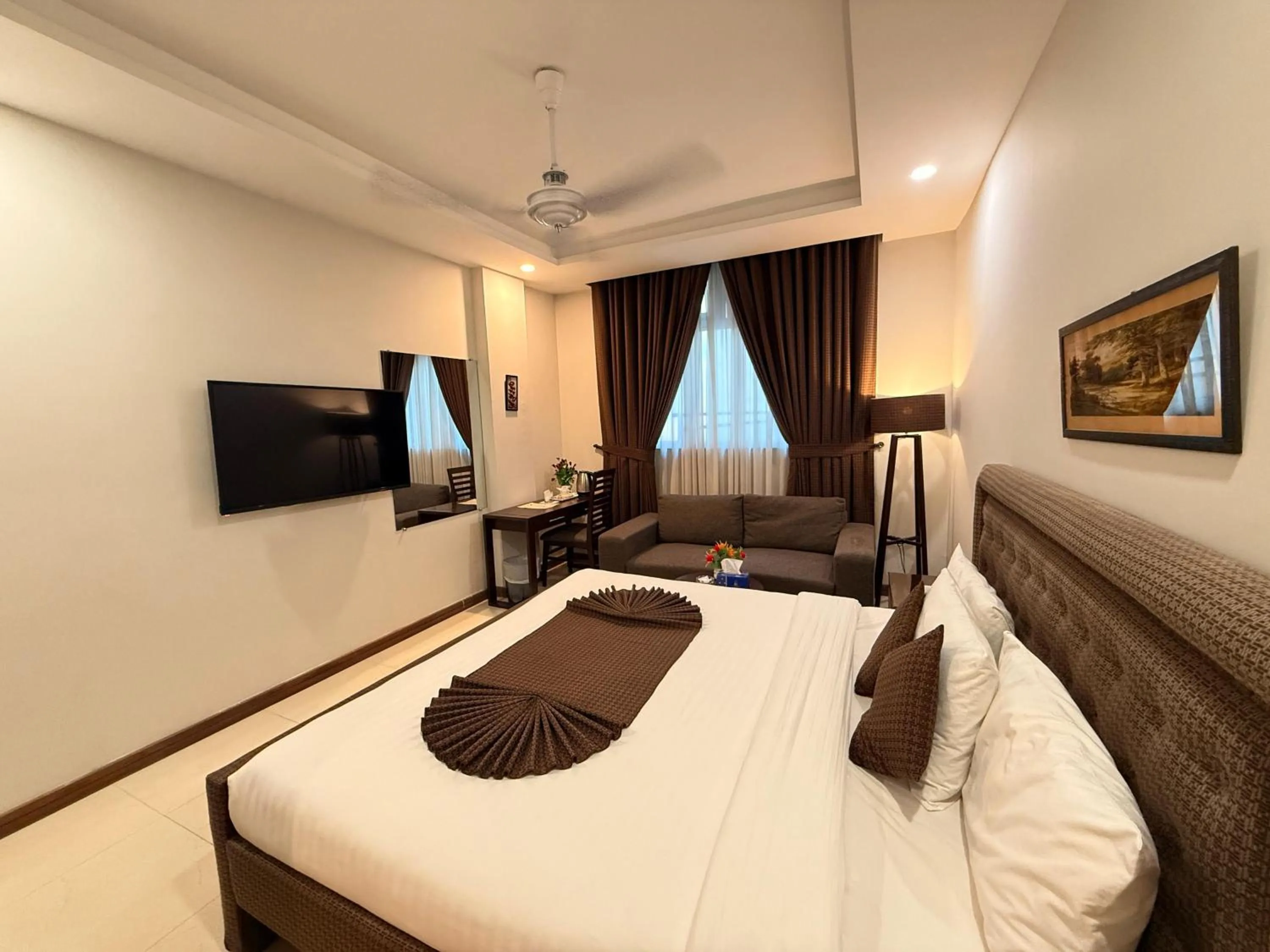 Bed in Atlas Hotel Islamabad