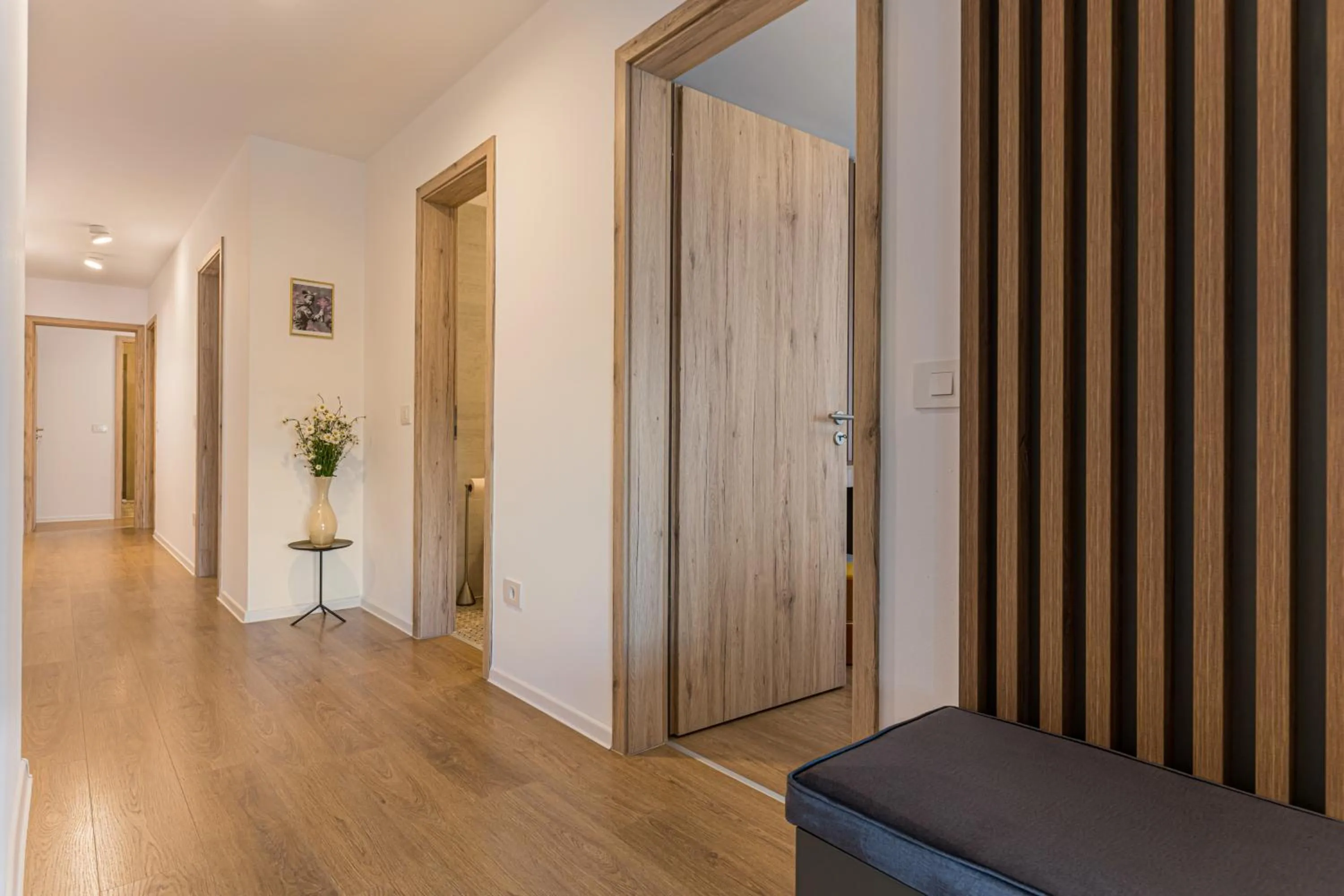 Communal lounge/ TV room in MK Apartments Brasov