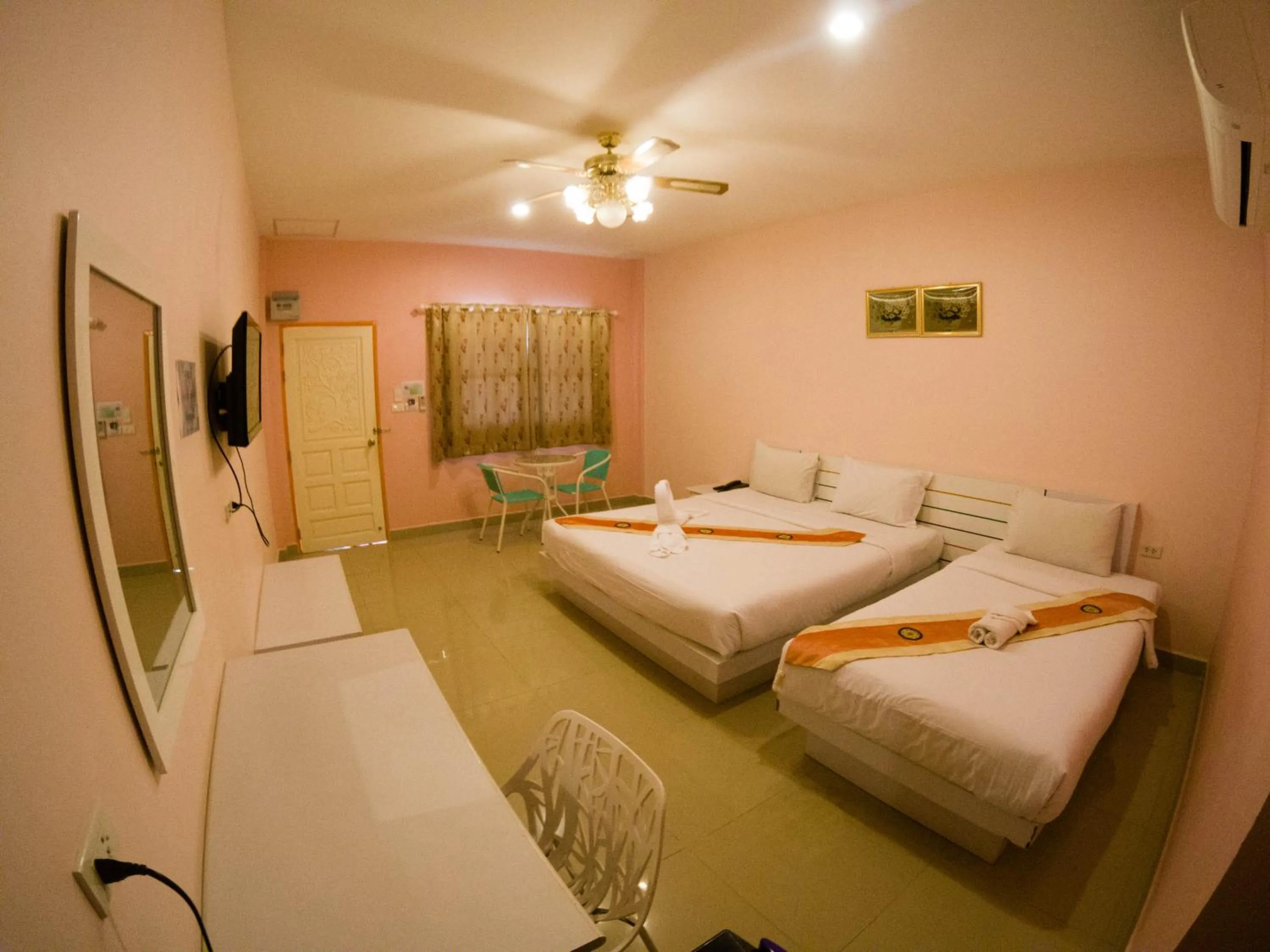 Holland Resort Phuket (SHA Extra Plus)