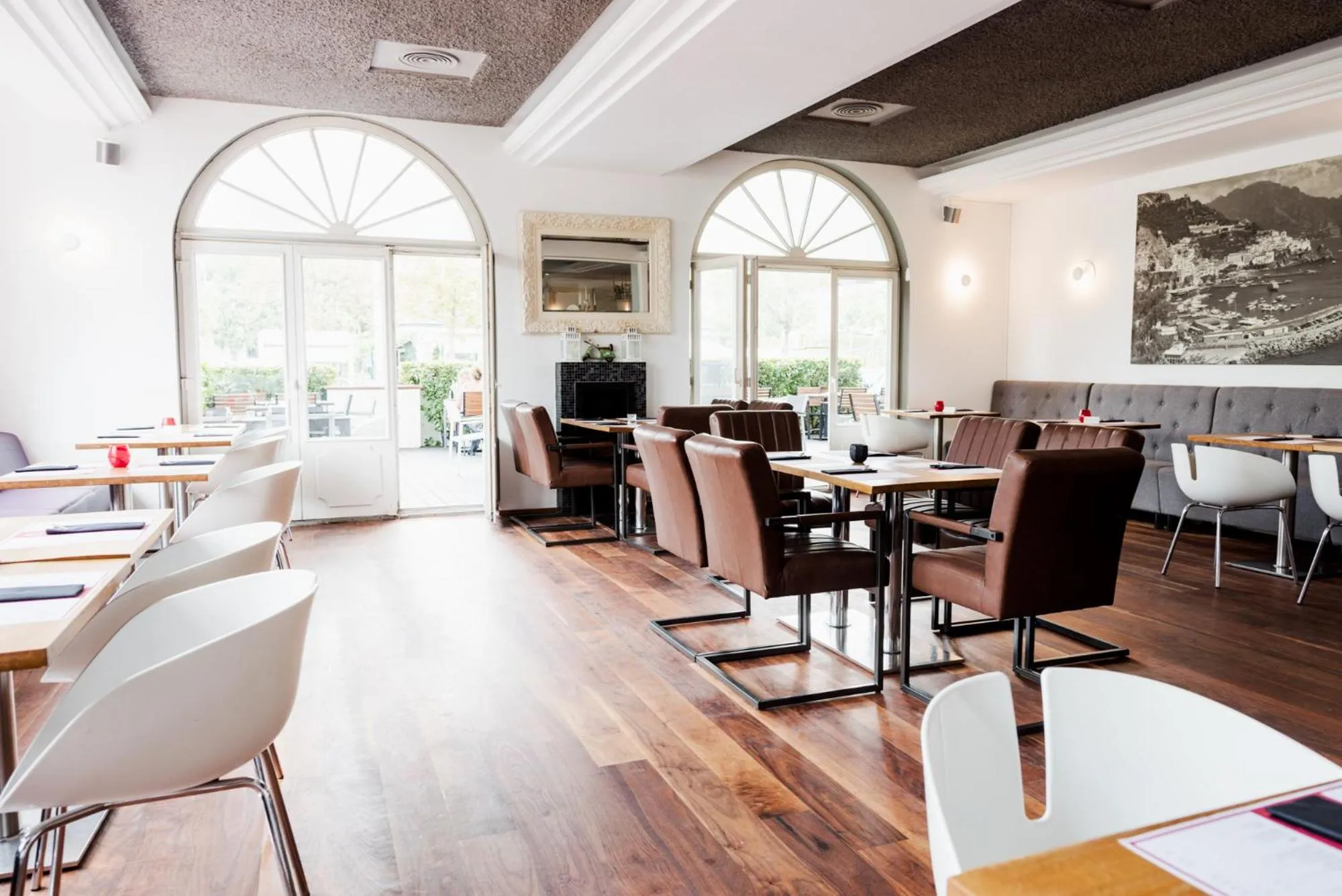 Restaurant/places to eat in Müllner Smart Hotel Wien Self Check In