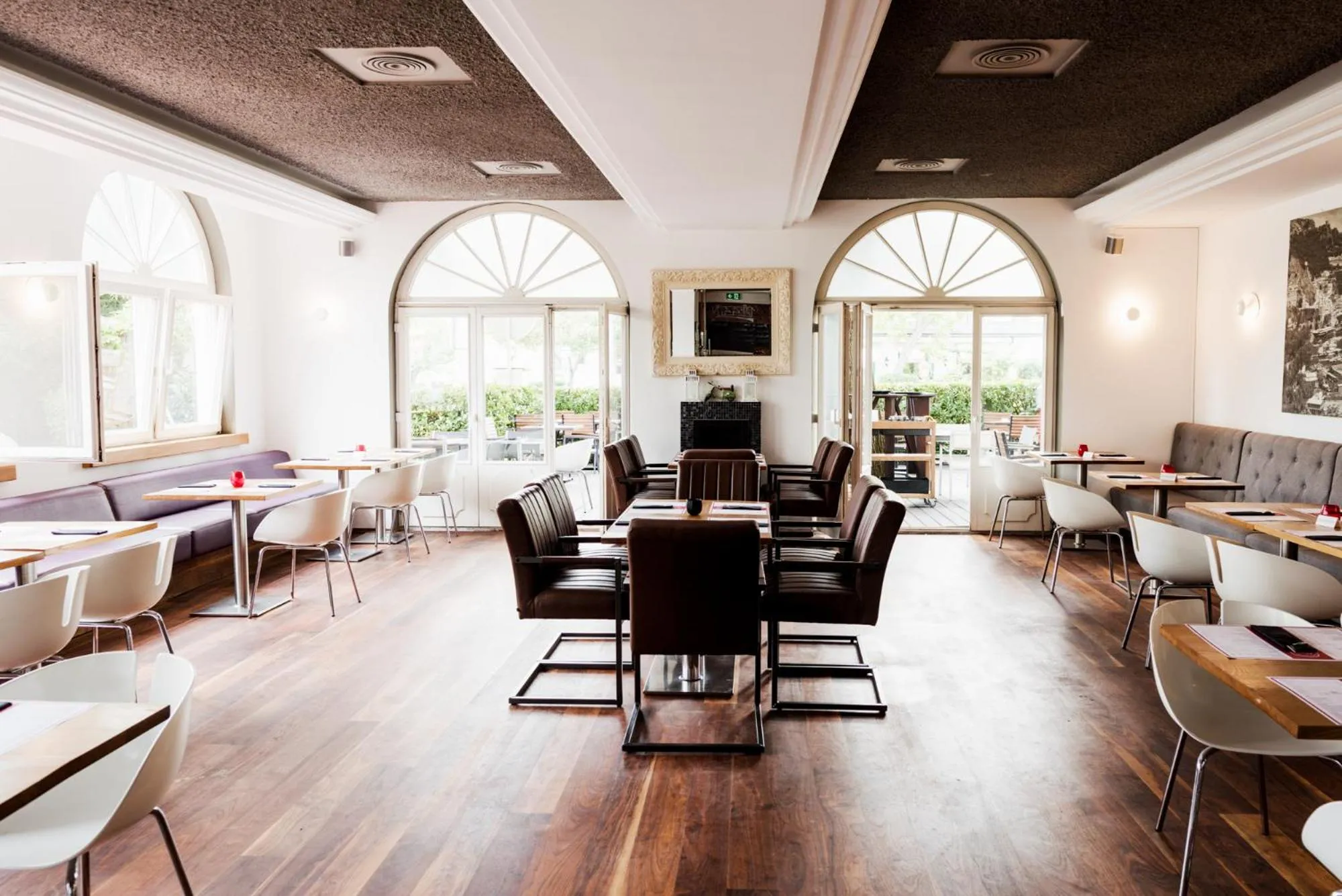 Restaurant/places to eat in Müllner Smart Hotel Wien Self Check In