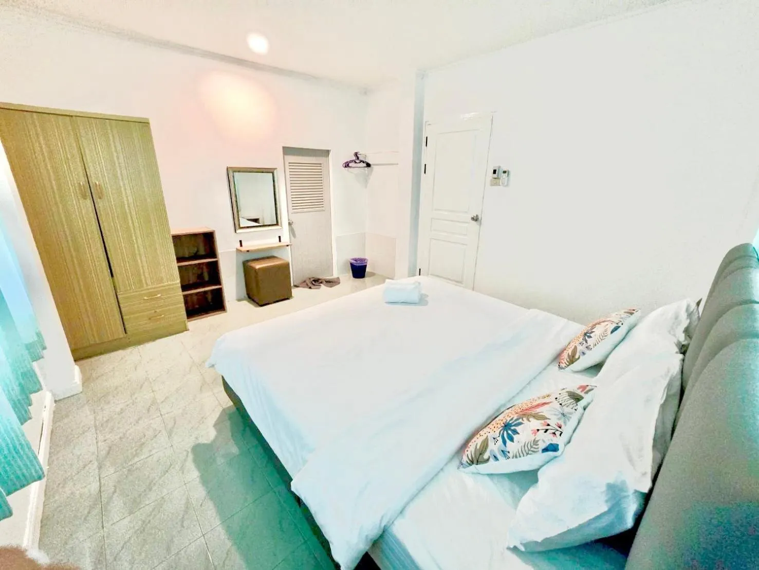 Bed in Baan Golden Resort & Residences