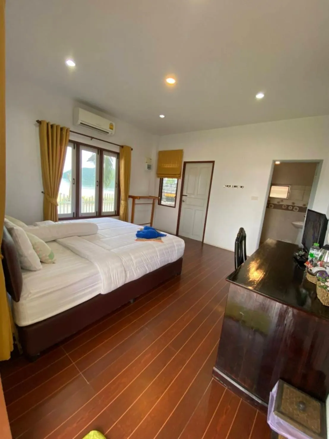 Bed in Baan Golden Resort & Residences