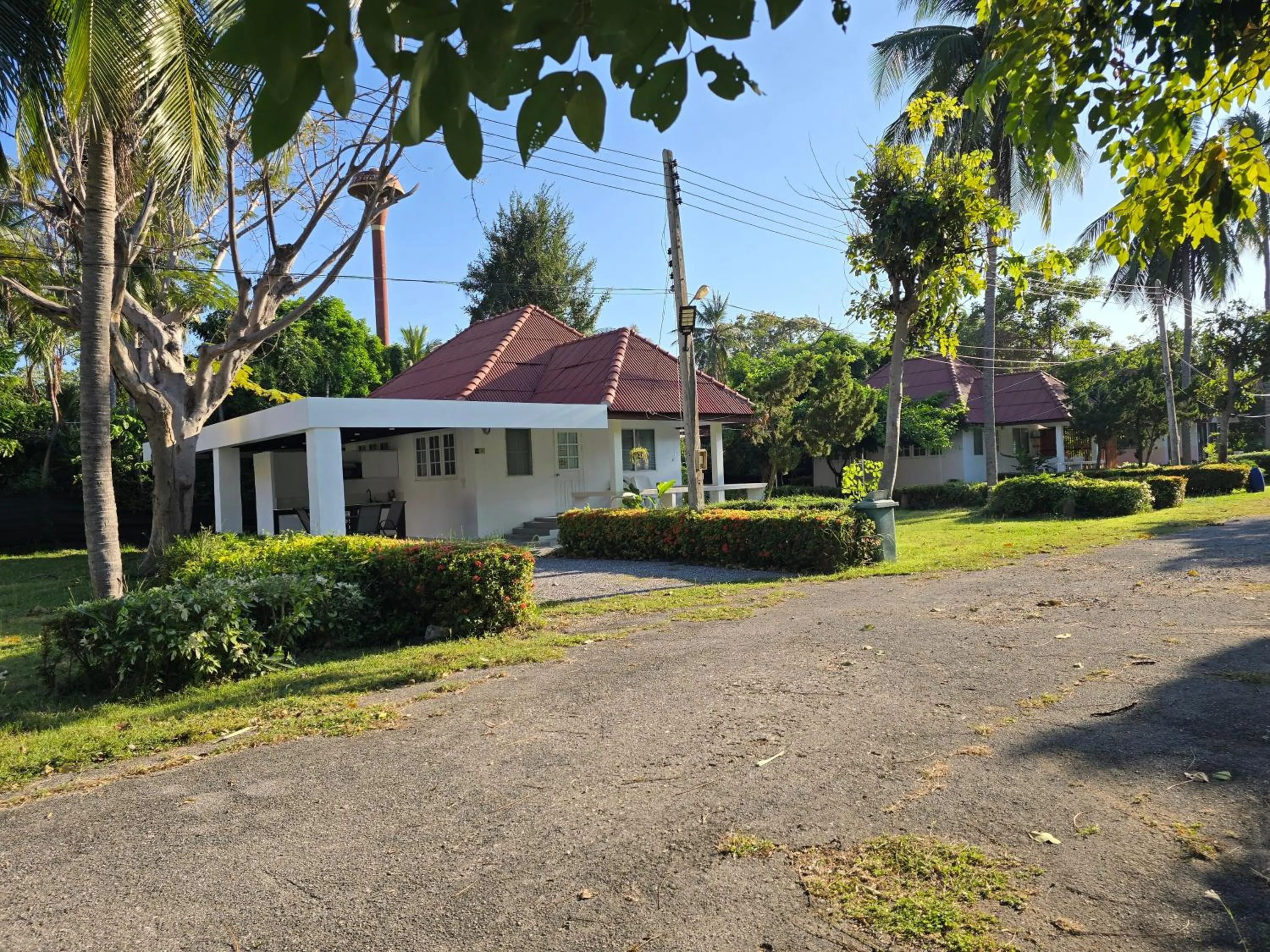 Baan Golden Resort & Residences