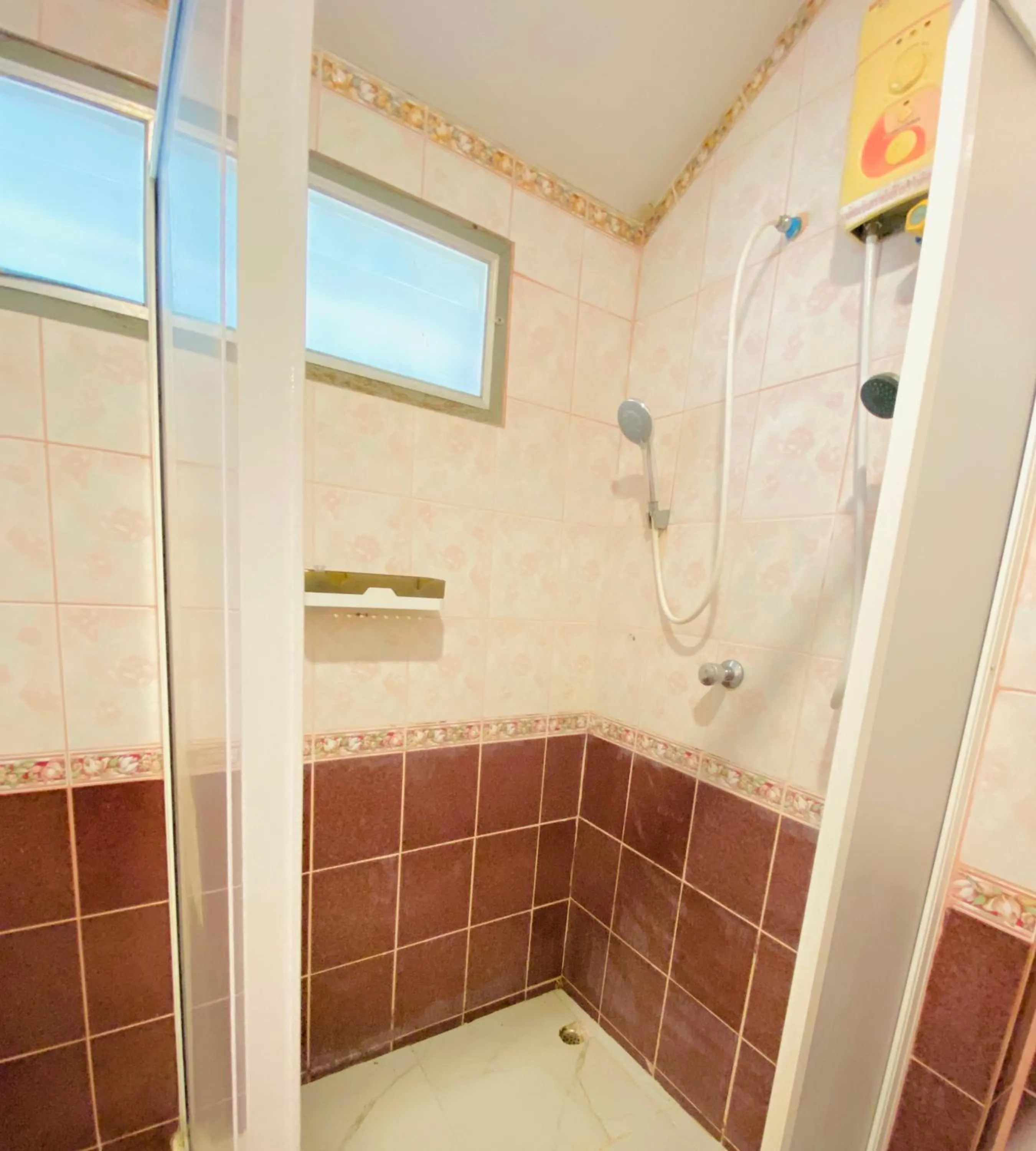 Baan Golden Resort & Residences