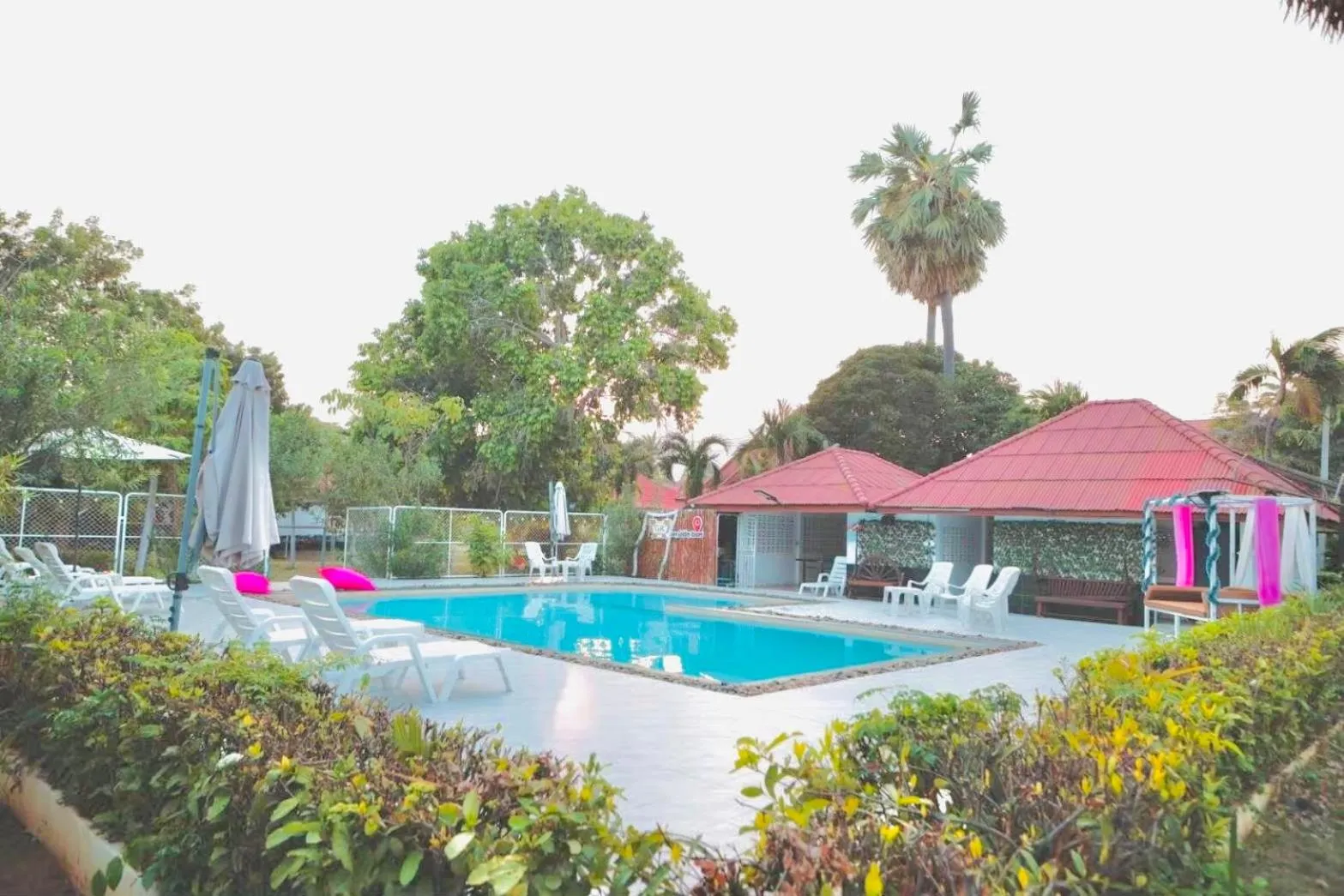 Baan Golden Resort & Residences