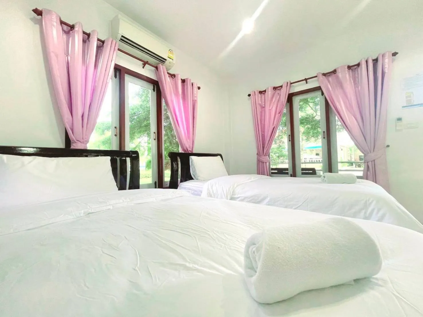 Bed in Baan Golden Resort & Residences