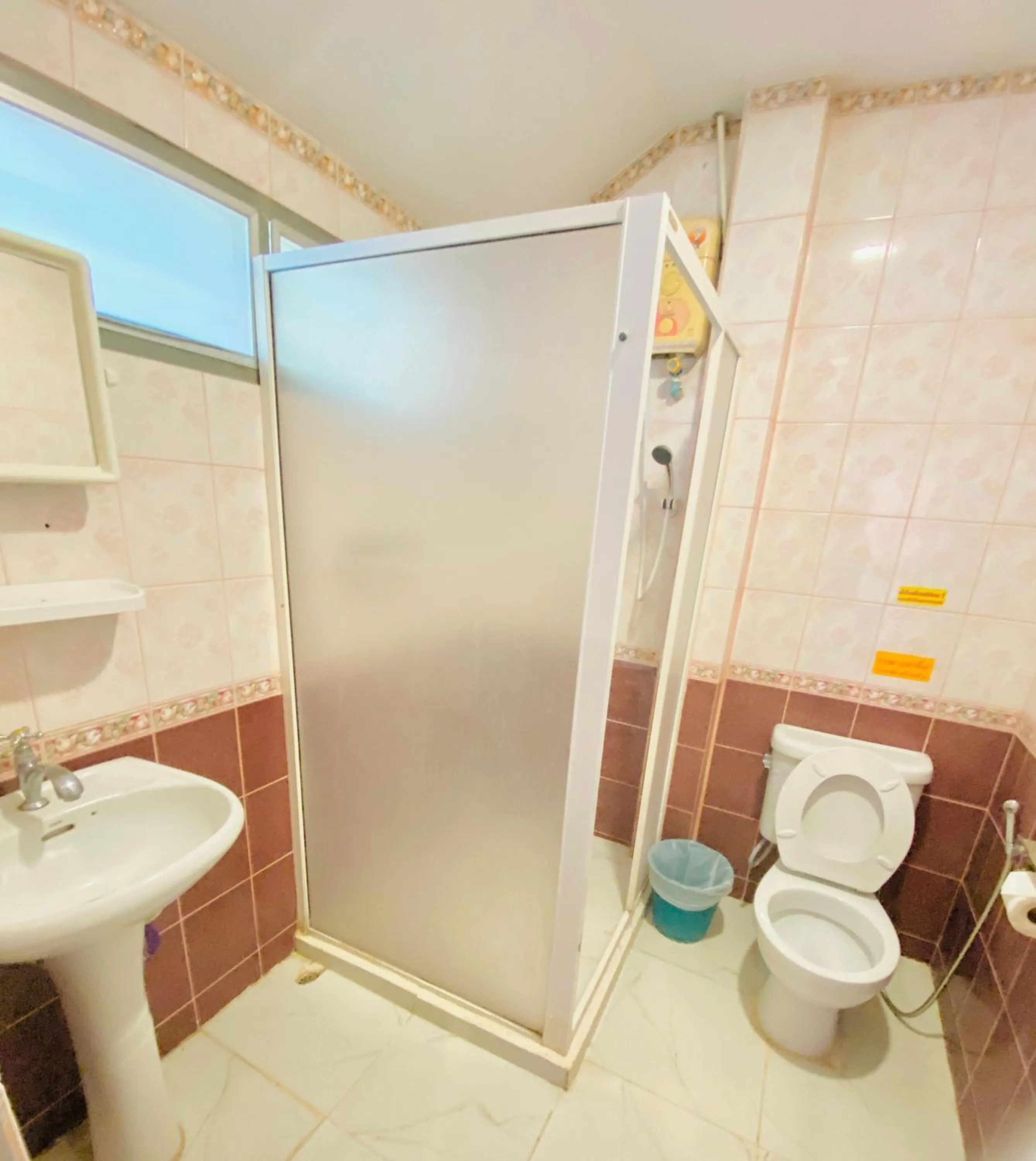 Baan Golden Resort & Residences