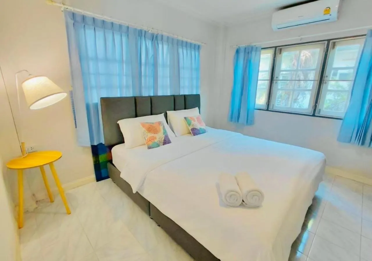 Bed in Baan Golden Resort & Residences