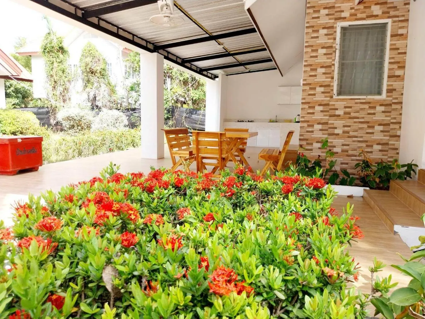 Patio in Baan Golden Resort & Residences