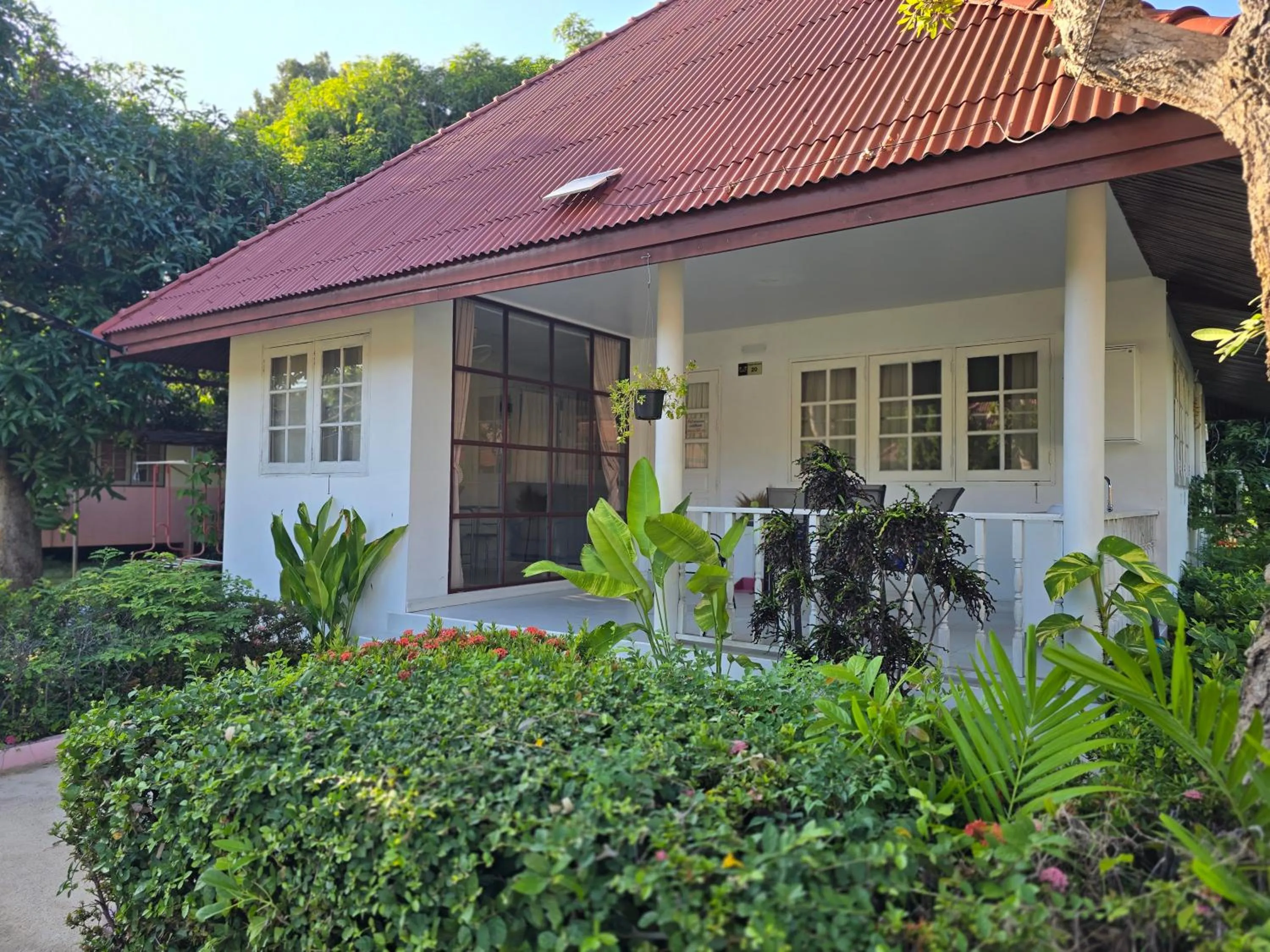 Property building in Baan Golden Resort & Residences