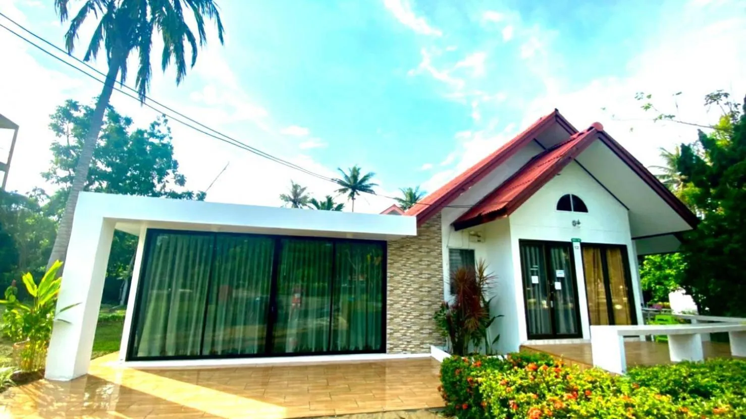 Property building in Baan Golden Resort & Residences