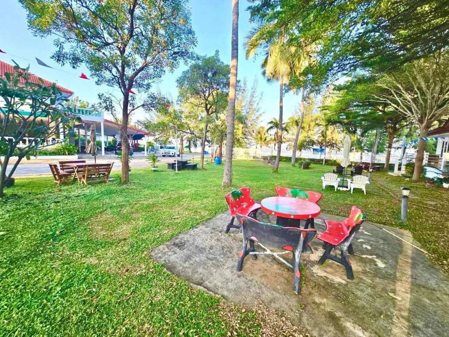 Baan Golden Resort & Residences