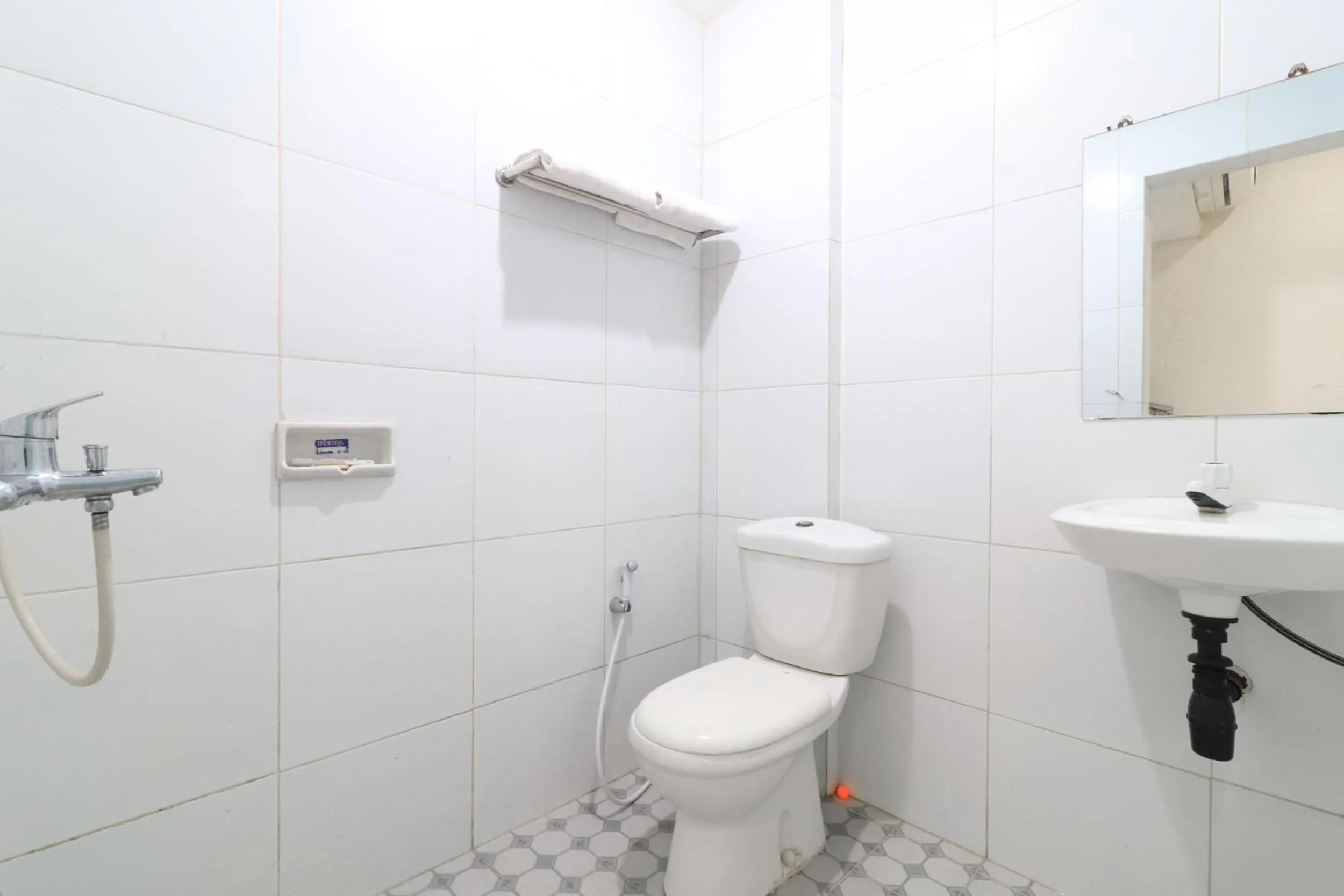 Bathroom in AMS Hotel Koja