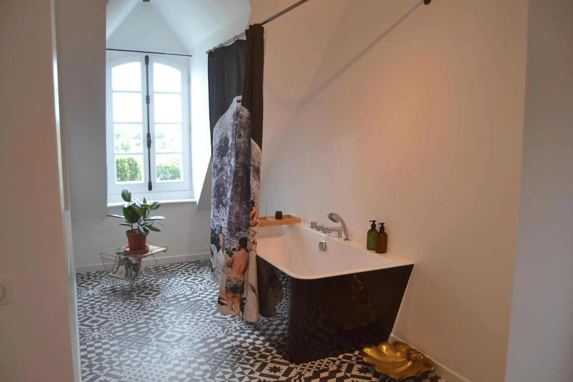 Bathroom in Artefact