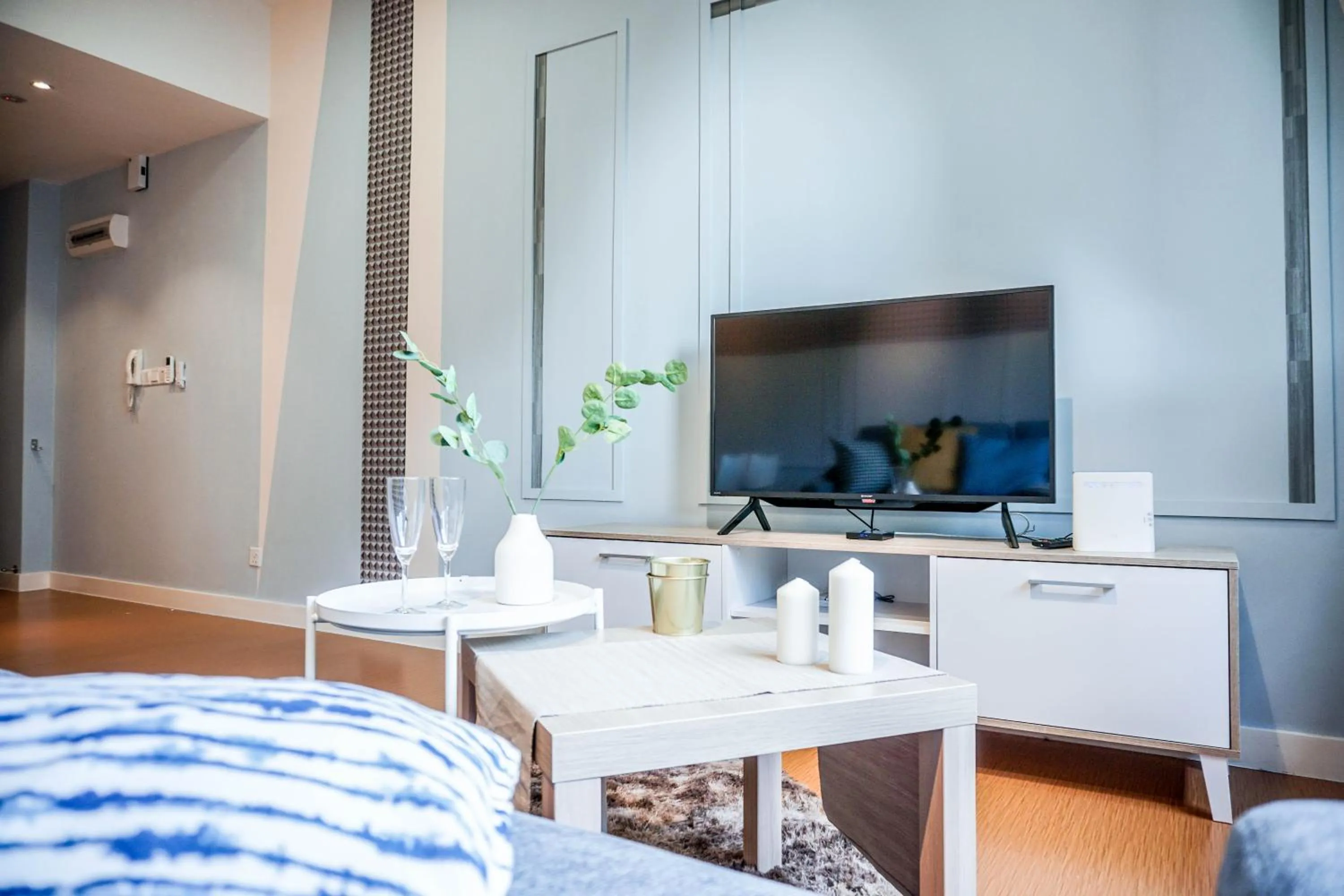 TV and multimedia, Bed in Manatidur@THE HUB SS2