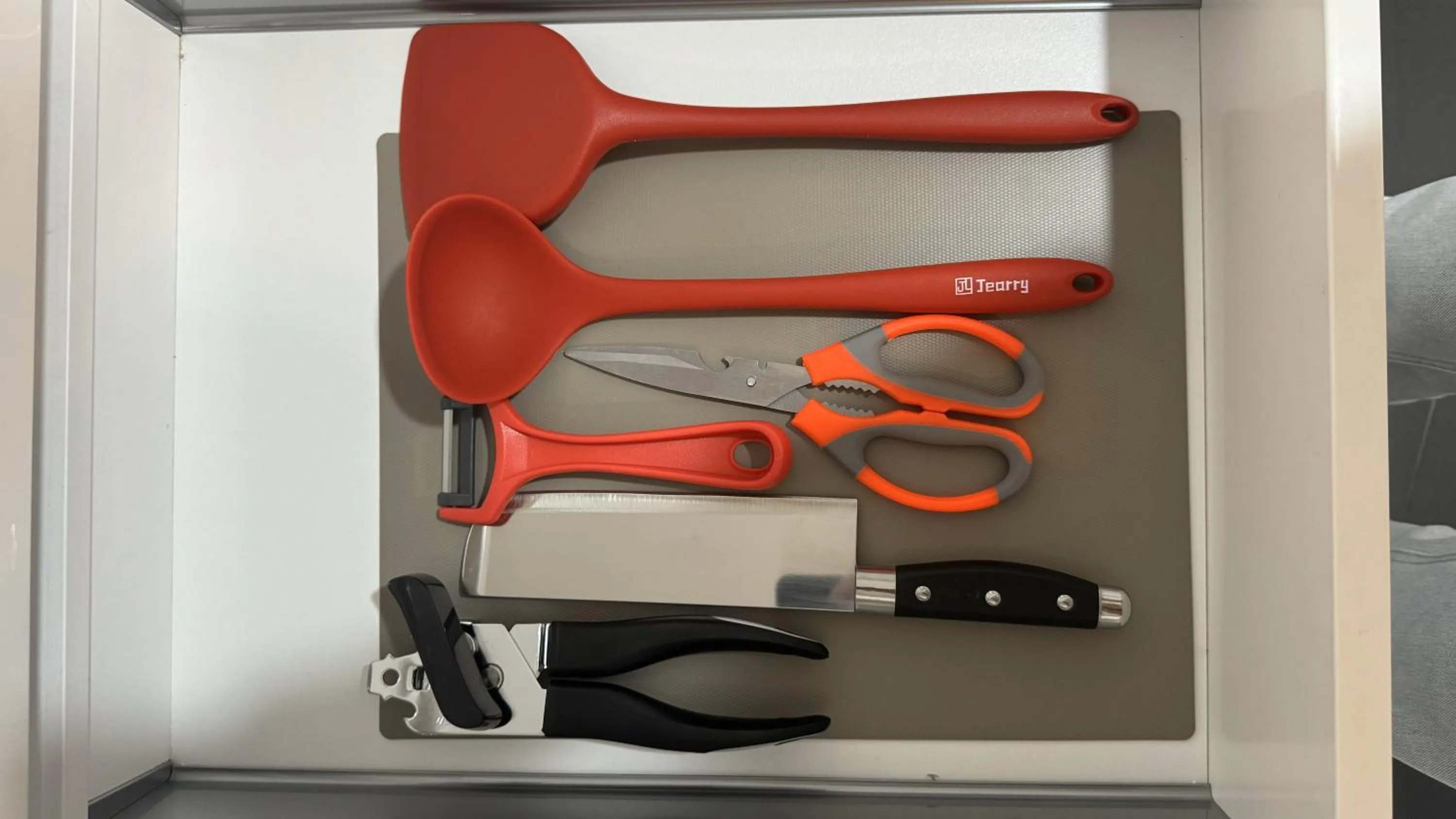 kitchen in Manatidur@THE HUB SS2