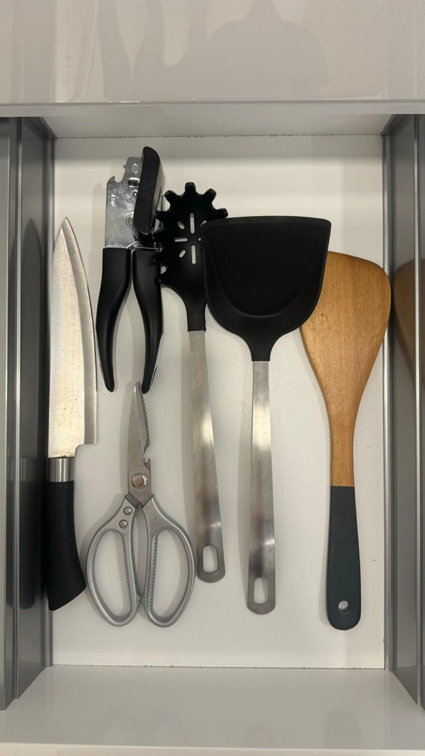 Kitchen or kitchenette in Manatidur@THE HUB SS2