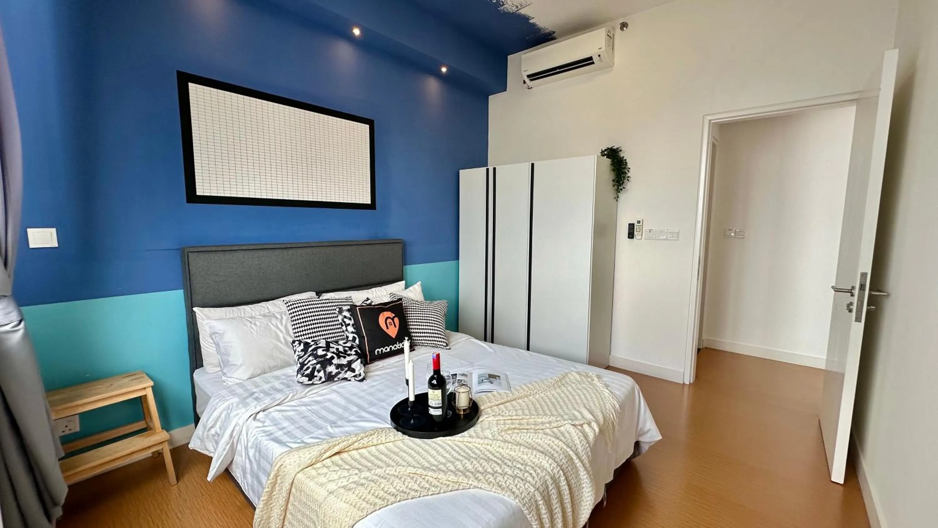 Bedroom, Bed in Manatidur@THE HUB SS2