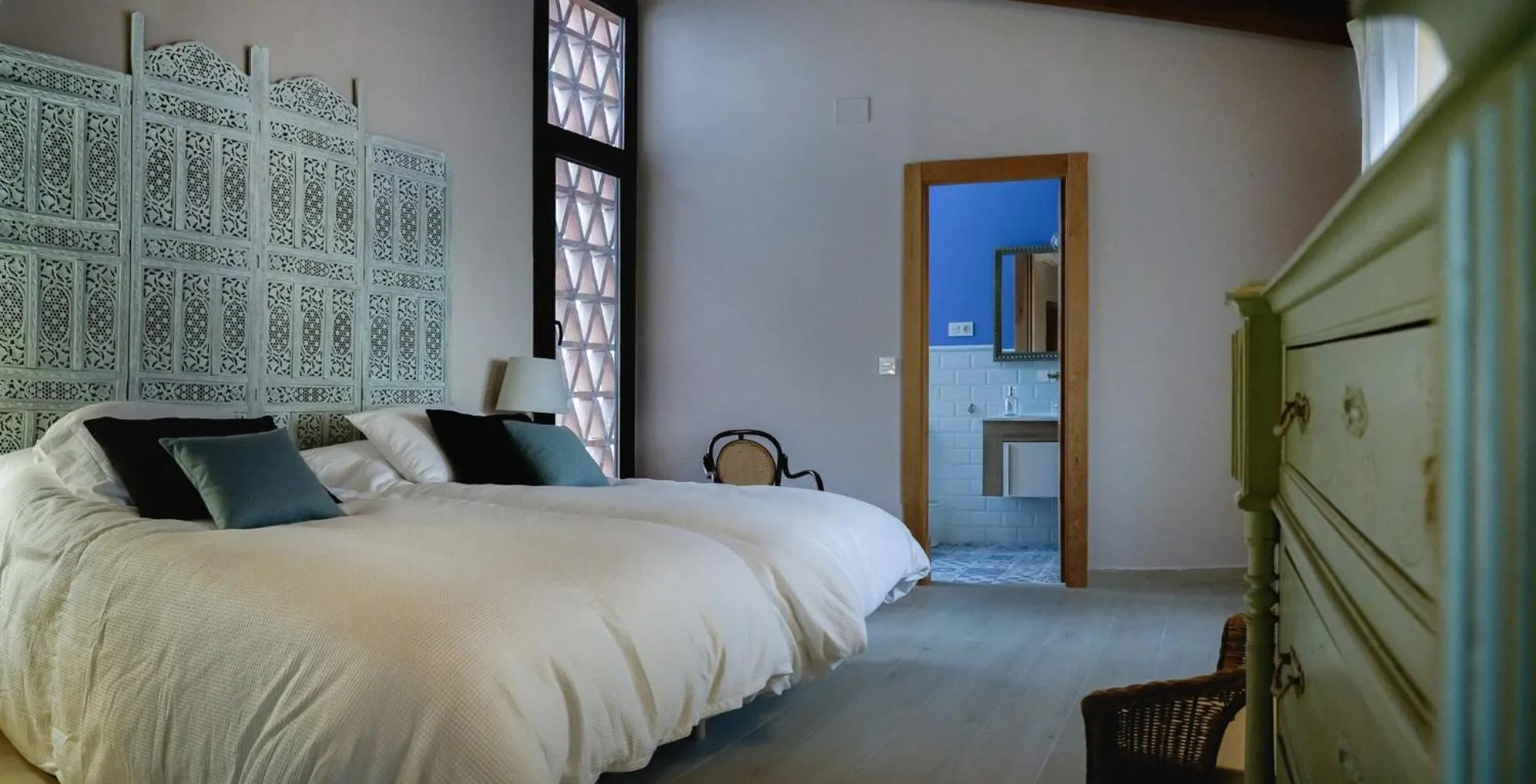 Bathroom, Bed in Casa Rural Villa San Juan