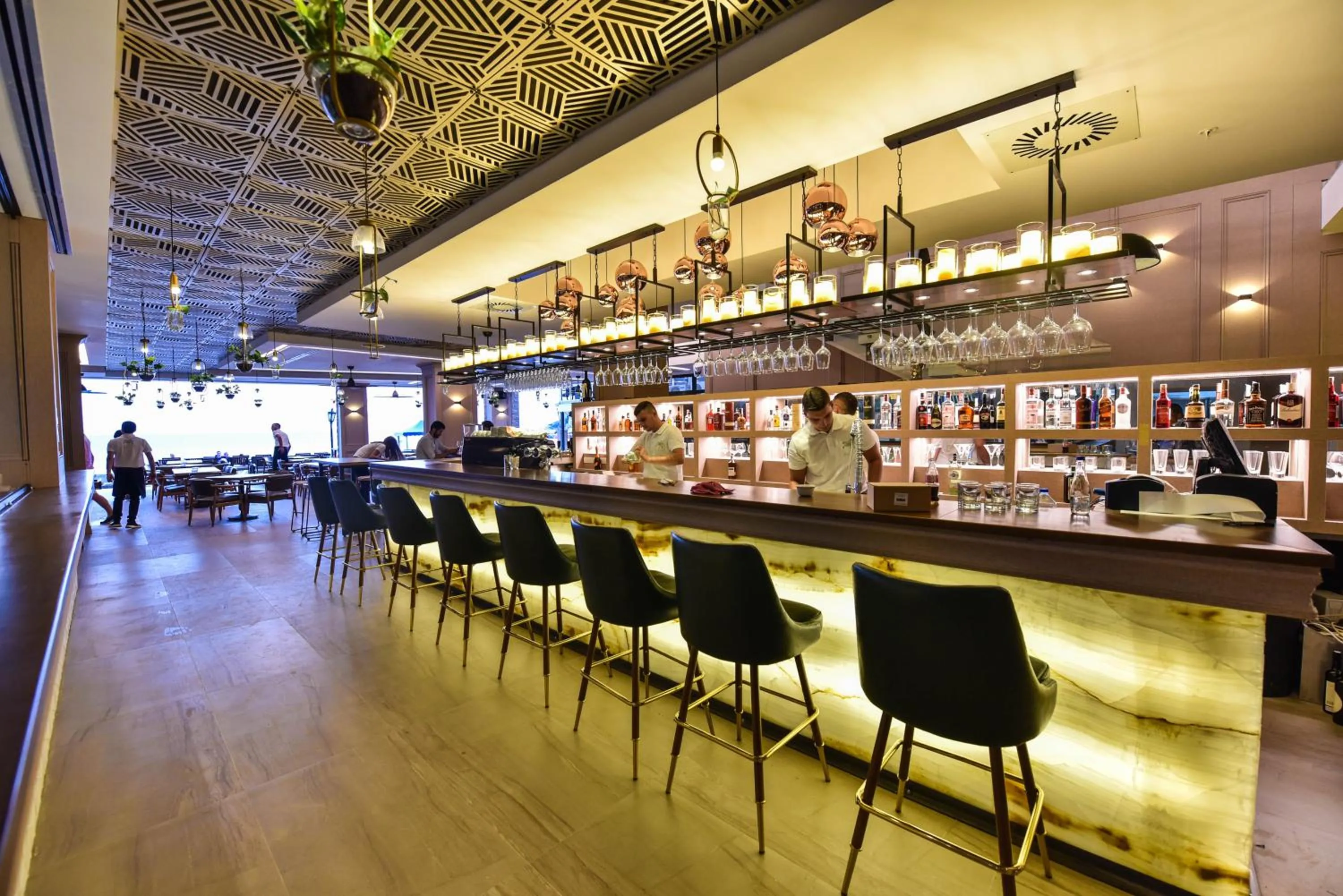 Restaurant/places to eat in Plaza Hotel&SPA