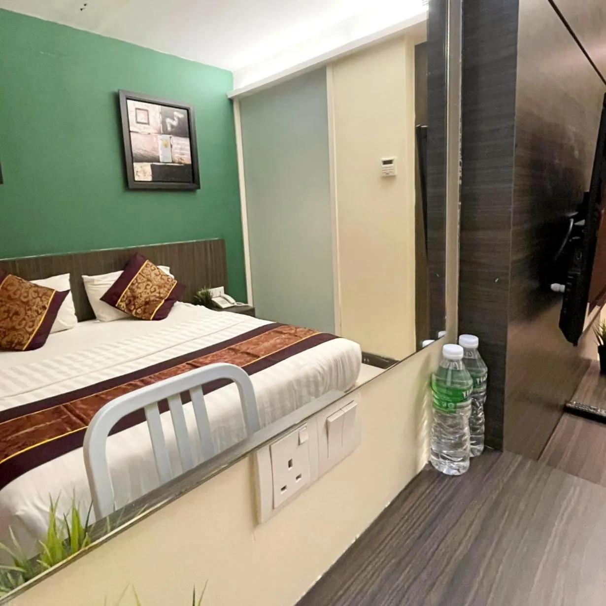 Bedroom in ESQ Shamelin Hotel