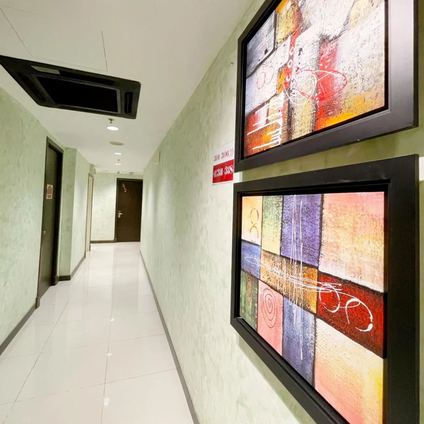 Decorative detail in ESQ Shamelin Hotel