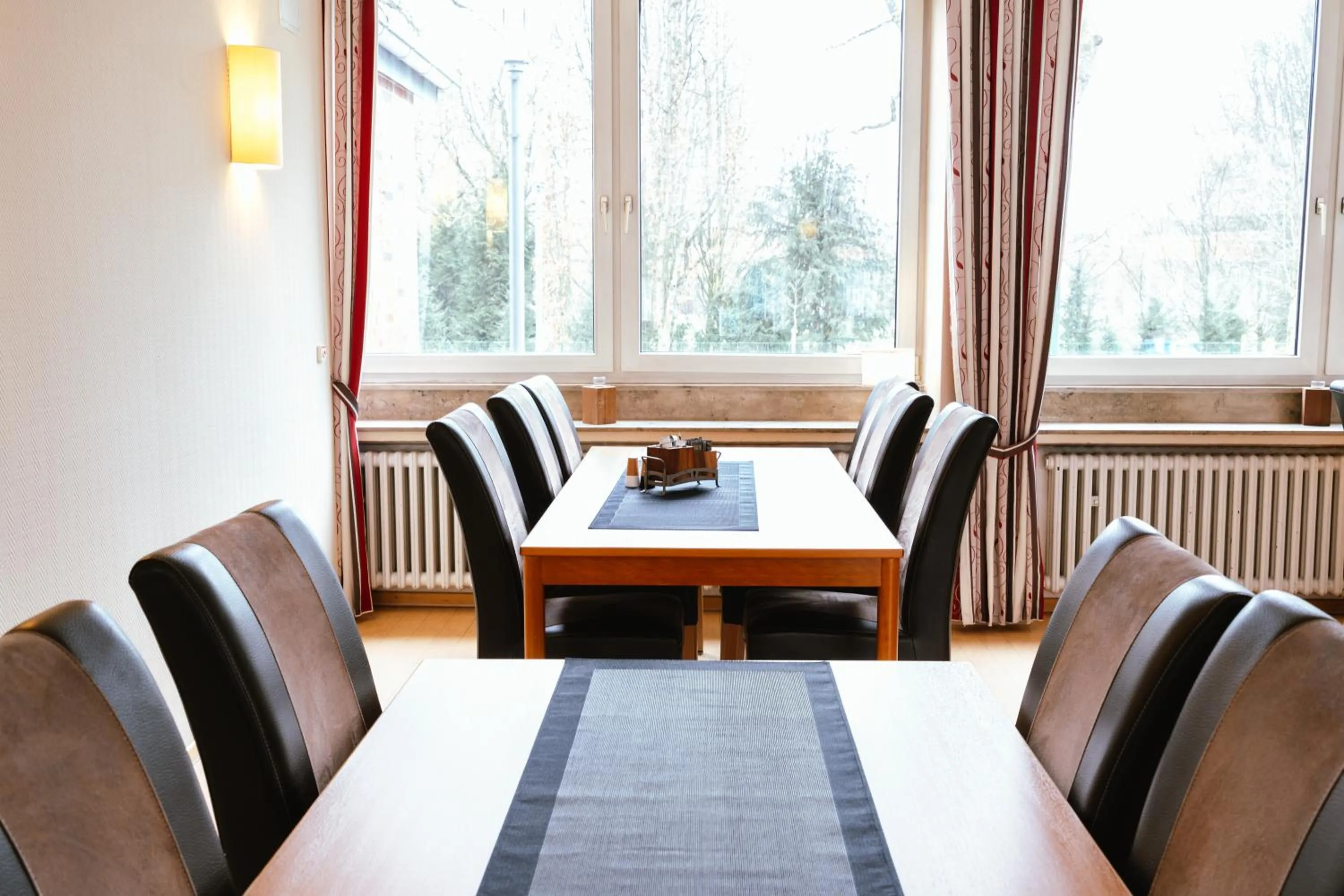 Restaurant/places to eat in Hotel am Park Bad Driburg