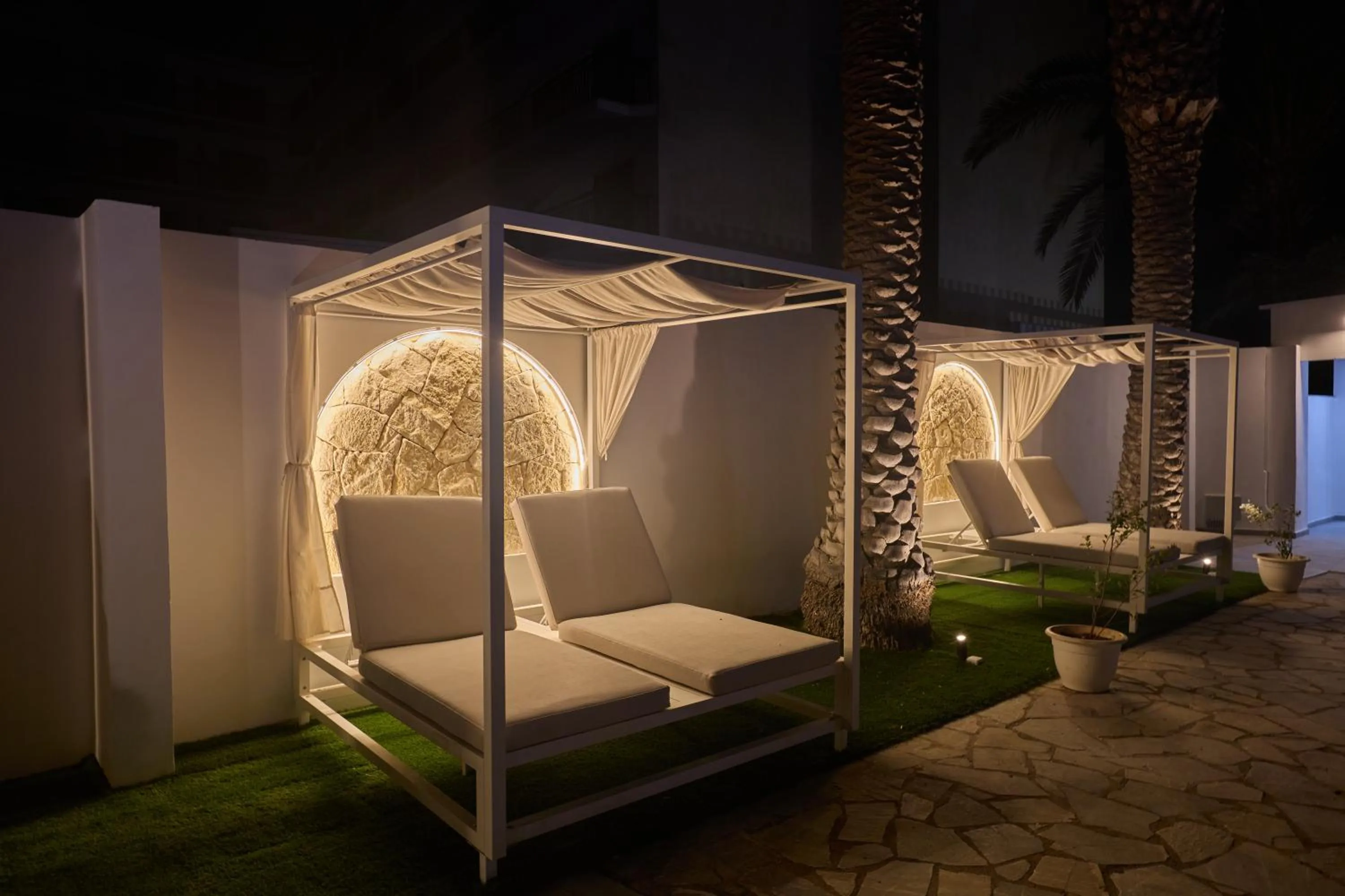 Bohemian Gardens Hotel