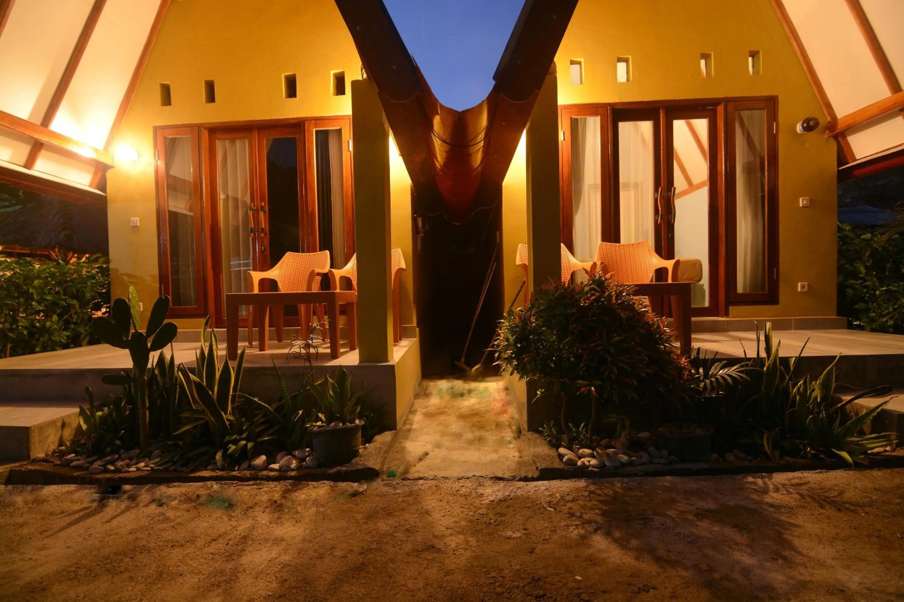 Night in Bale Baleku Homestay