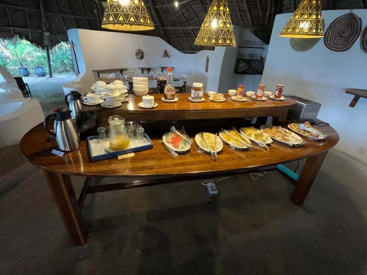 Restaurant/places to eat in Unguja Lodge