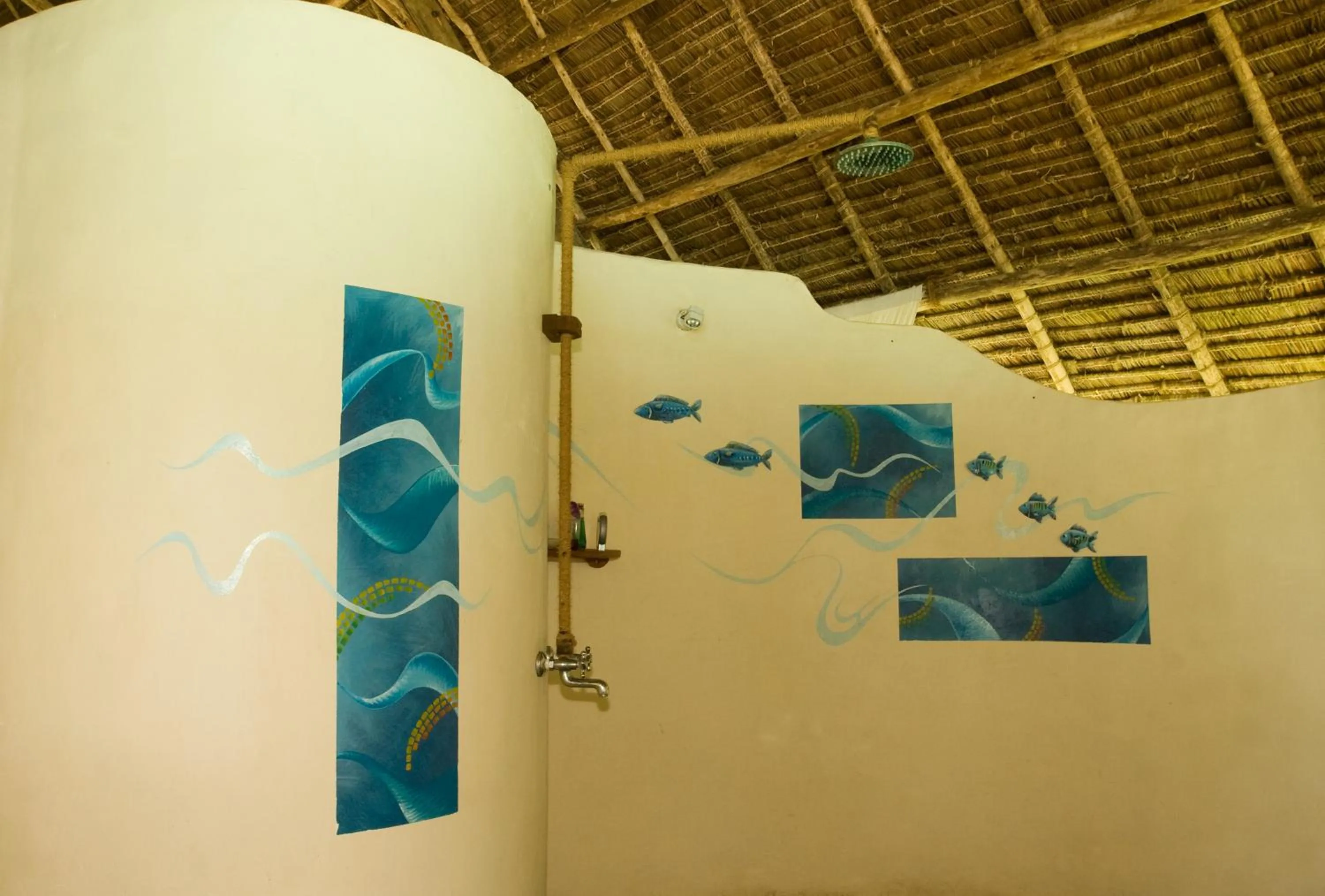 Shower in Unguja Lodge