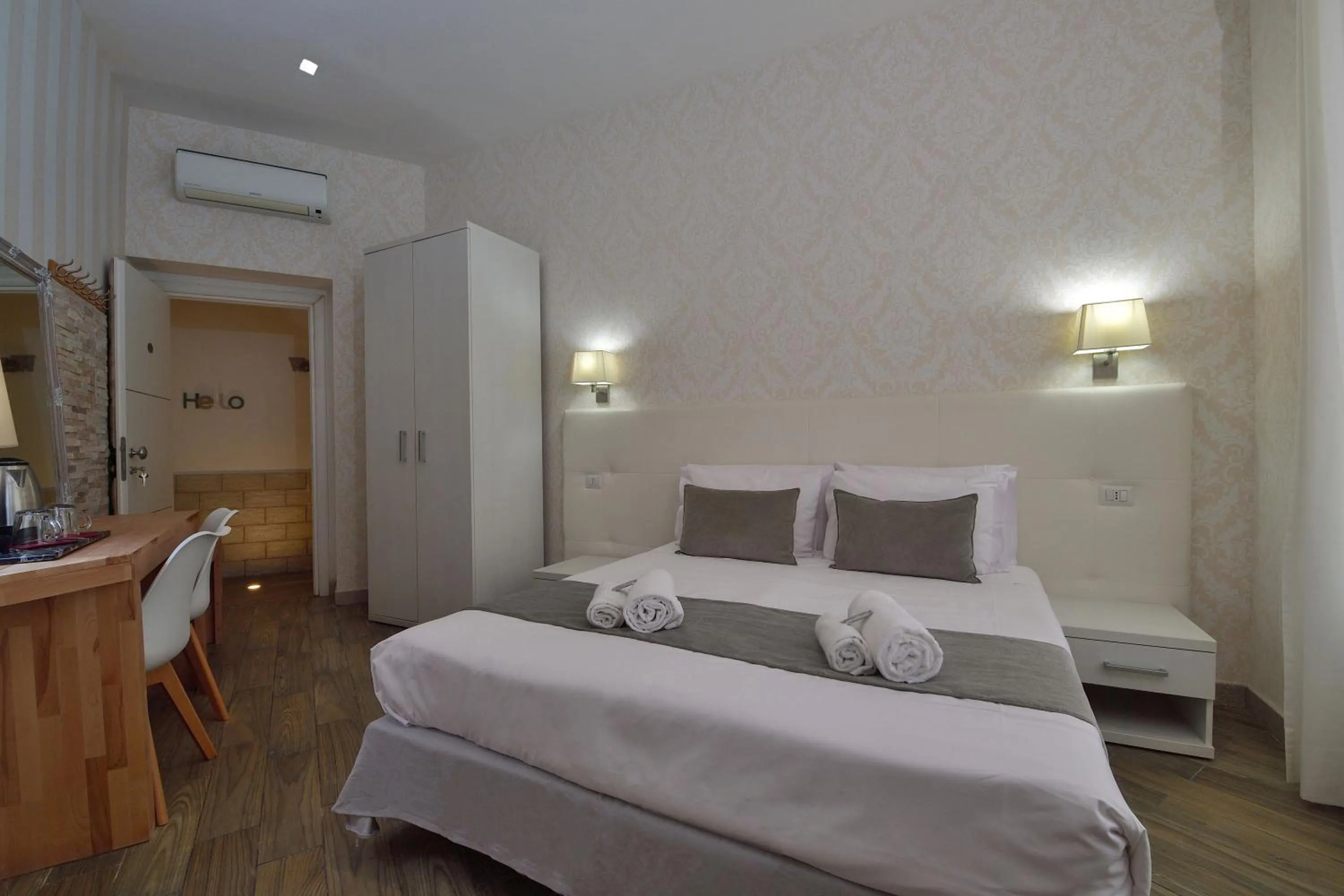 Bed in Rome Vatican Inn