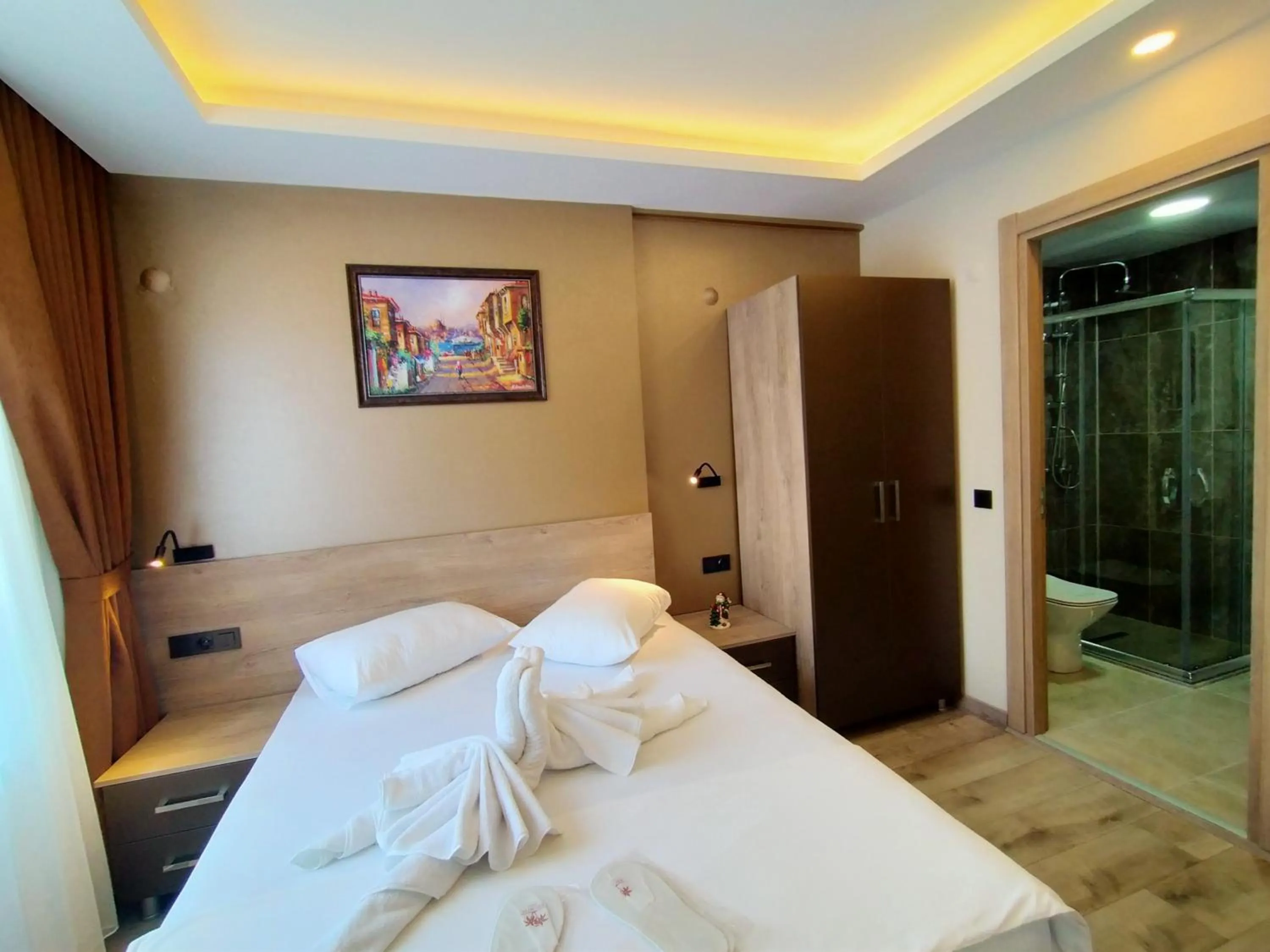 Bed in Palmiye Royale Palace