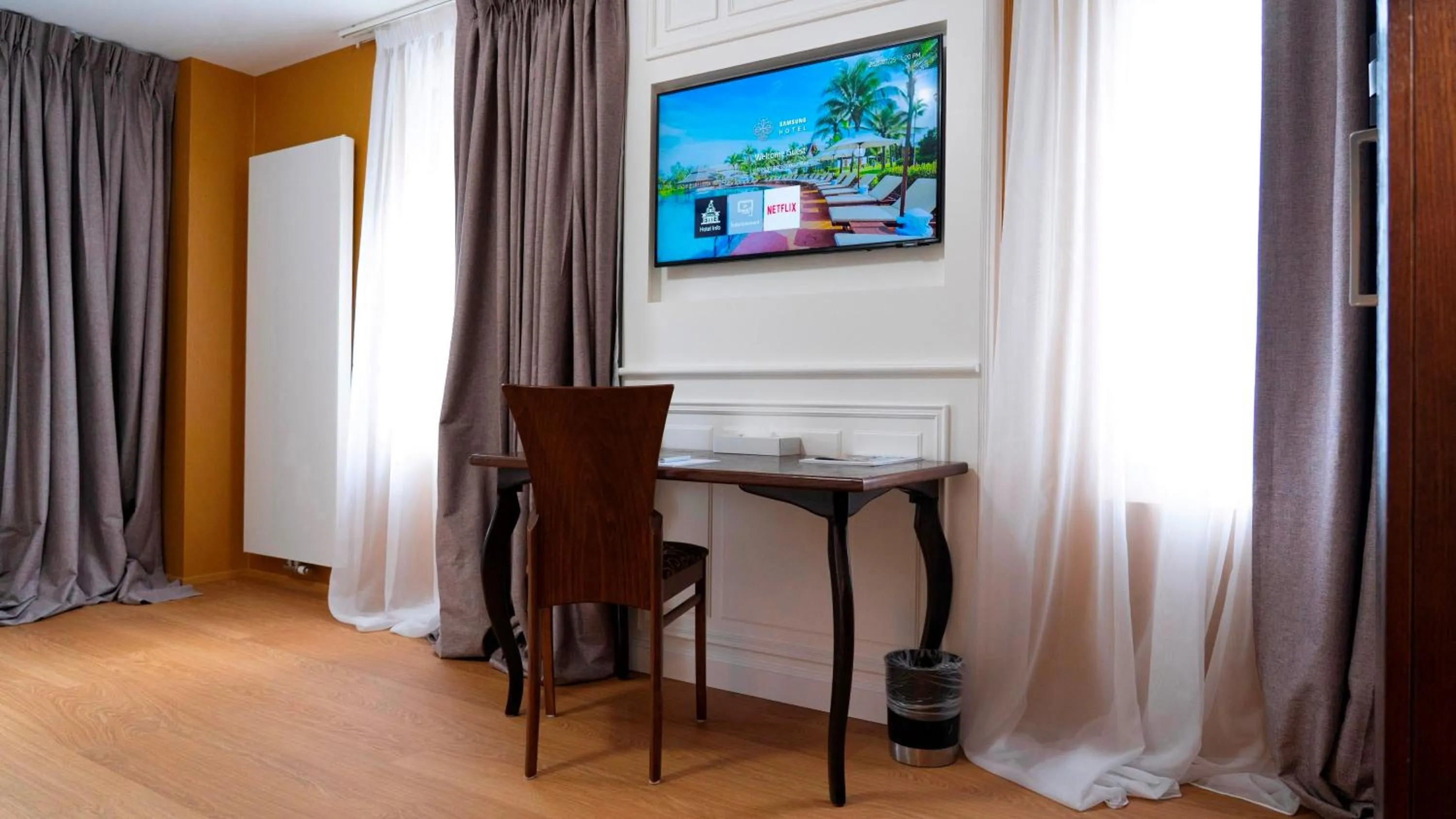 Bathroom in J5 Hotels Helvetie & La Brasserie