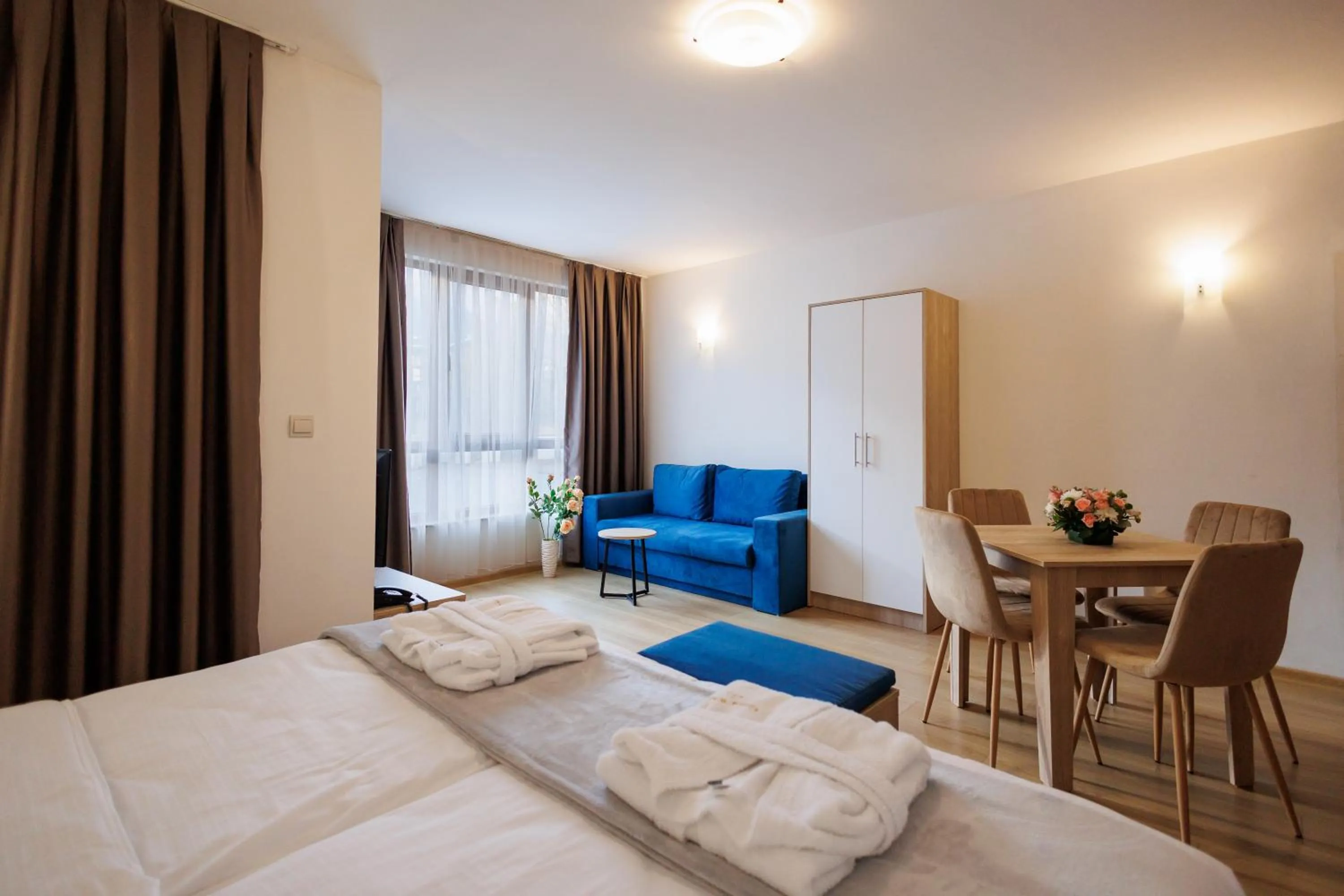 Bed in Smartr Green Wood Hotel & Spa