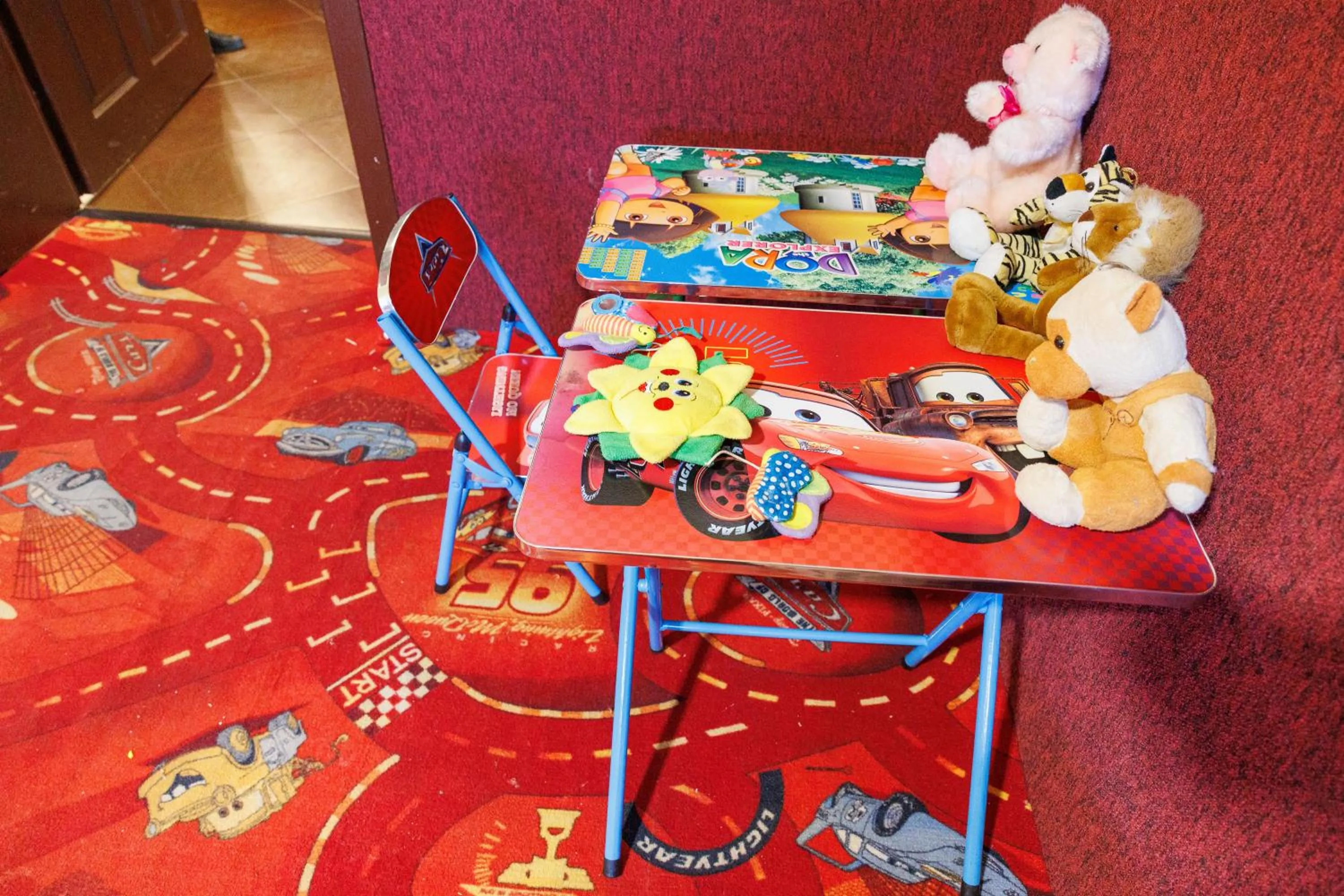 Children play ground in Smartr Green Wood Hotel & Spa