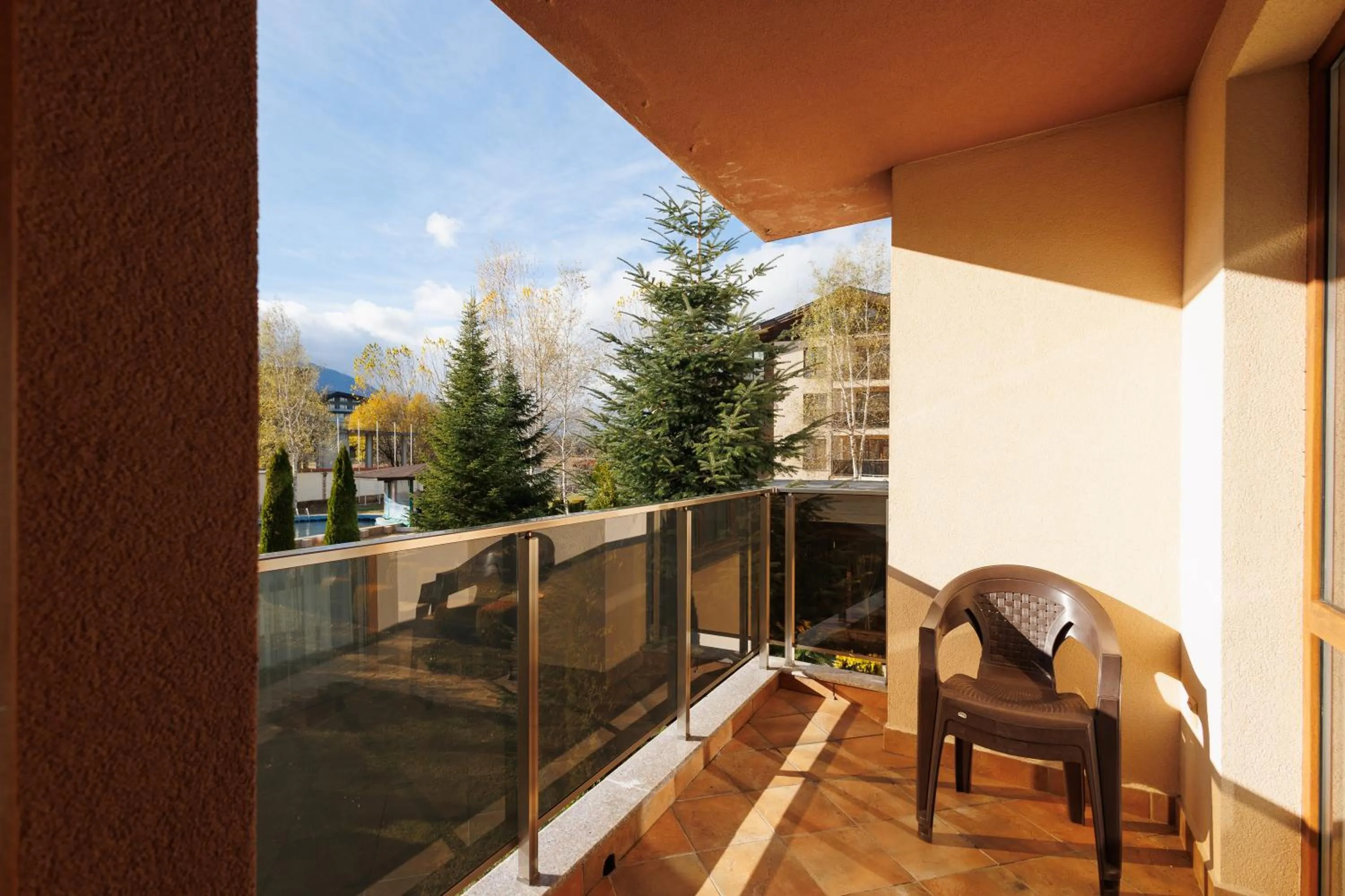 Patio in Smartr Green Wood Hotel & Spa