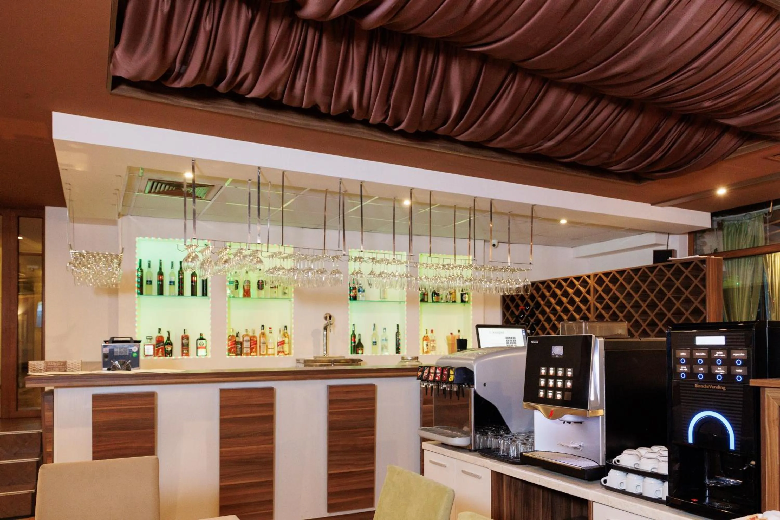 Coffee/tea facilities in Smartr Green Wood Hotel & Spa