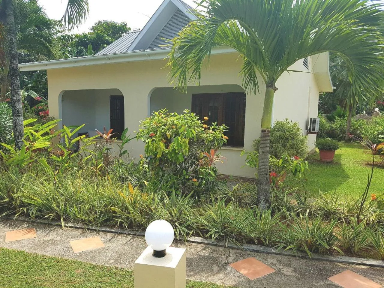 Garden view in Britannia Hotel