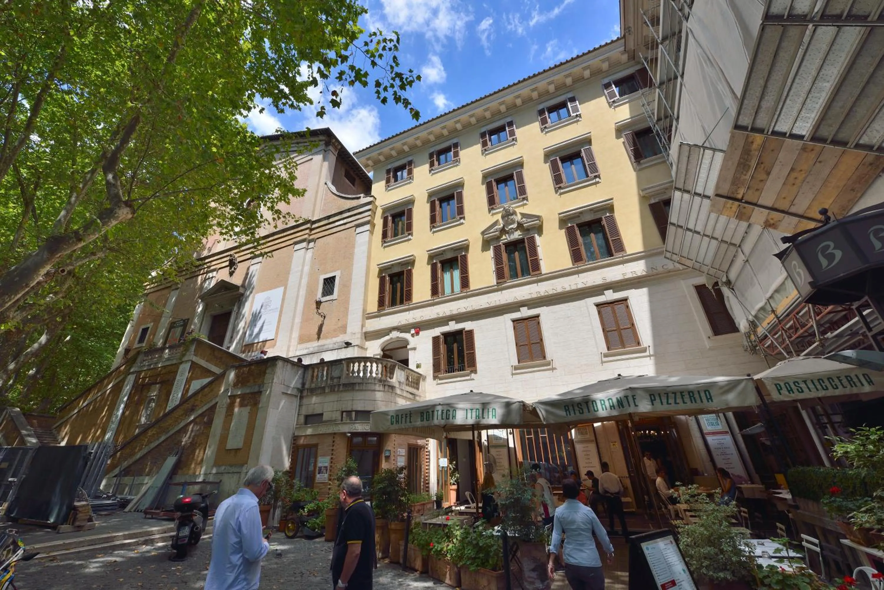 Facade/entrance in Casa I Cappuccini