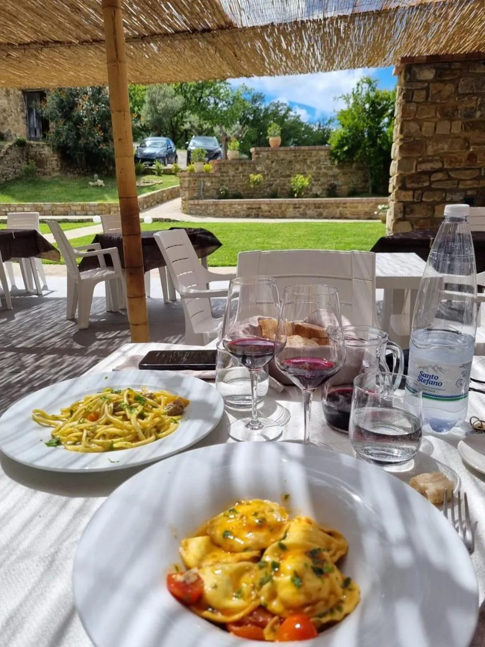 Restaurant/places to eat in Le Querce Farmhouse