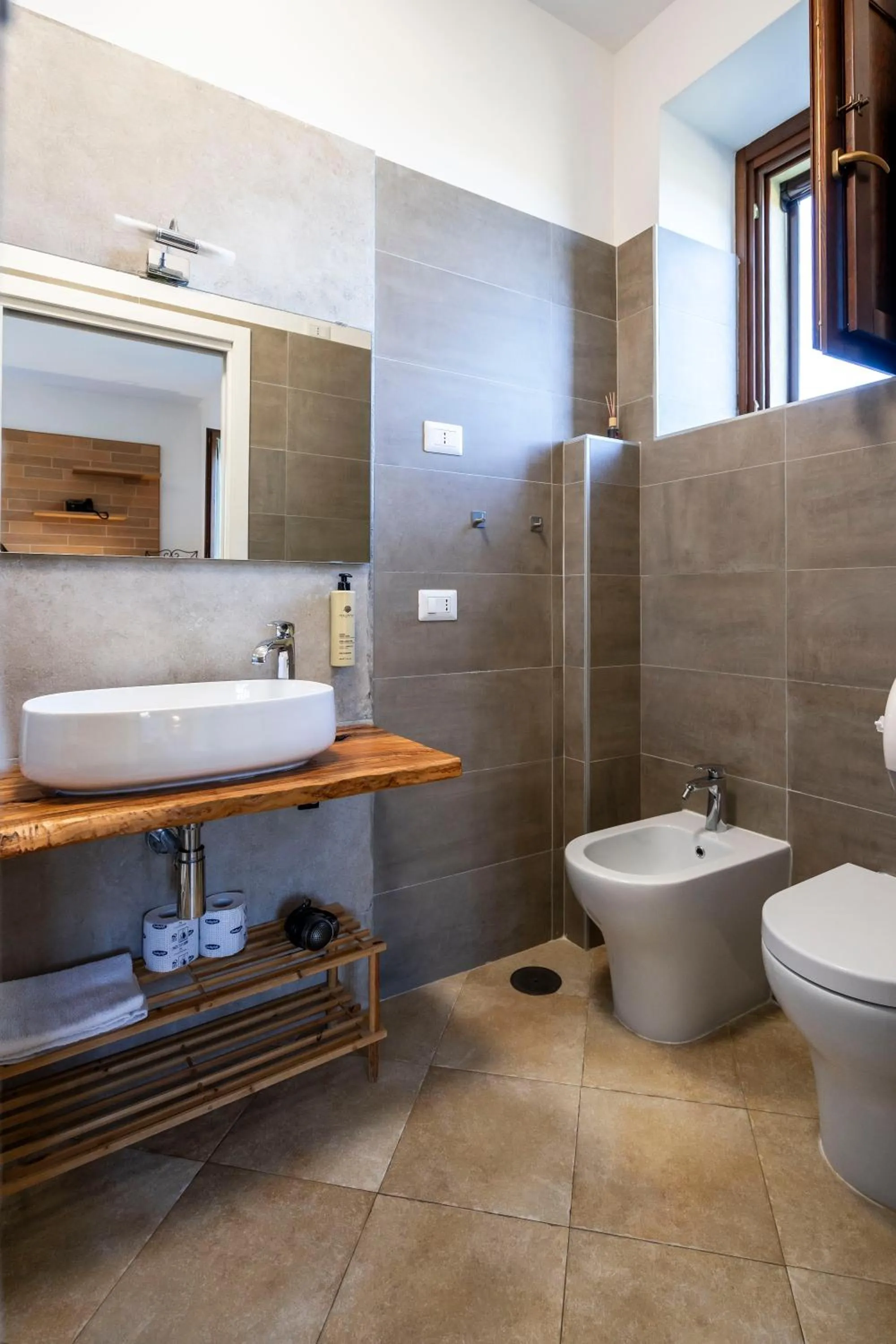 Bathroom in Le Querce Farmhouse