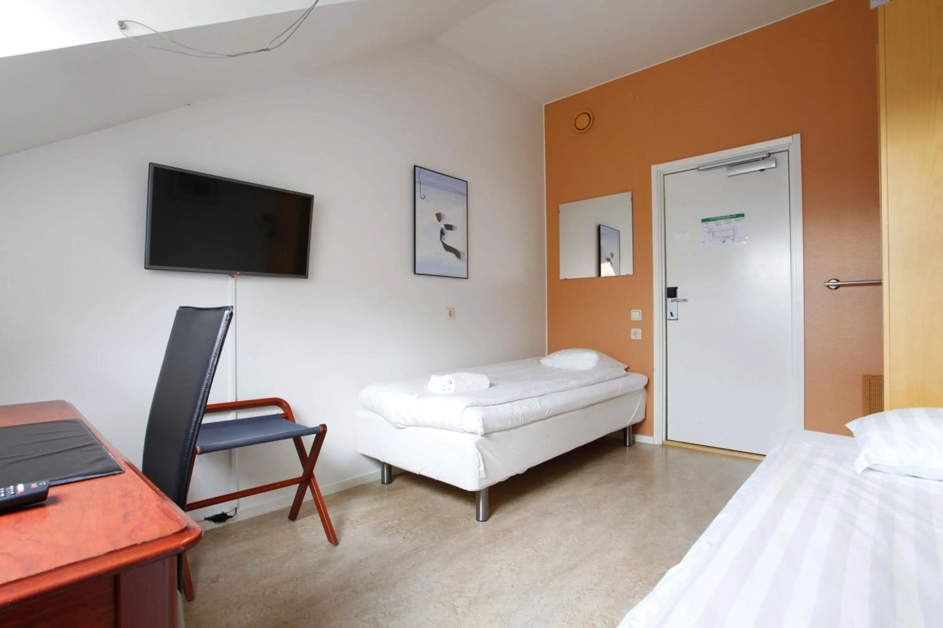 Photo of the whole room, Bed in Pronova Hotell & Vandrarhem