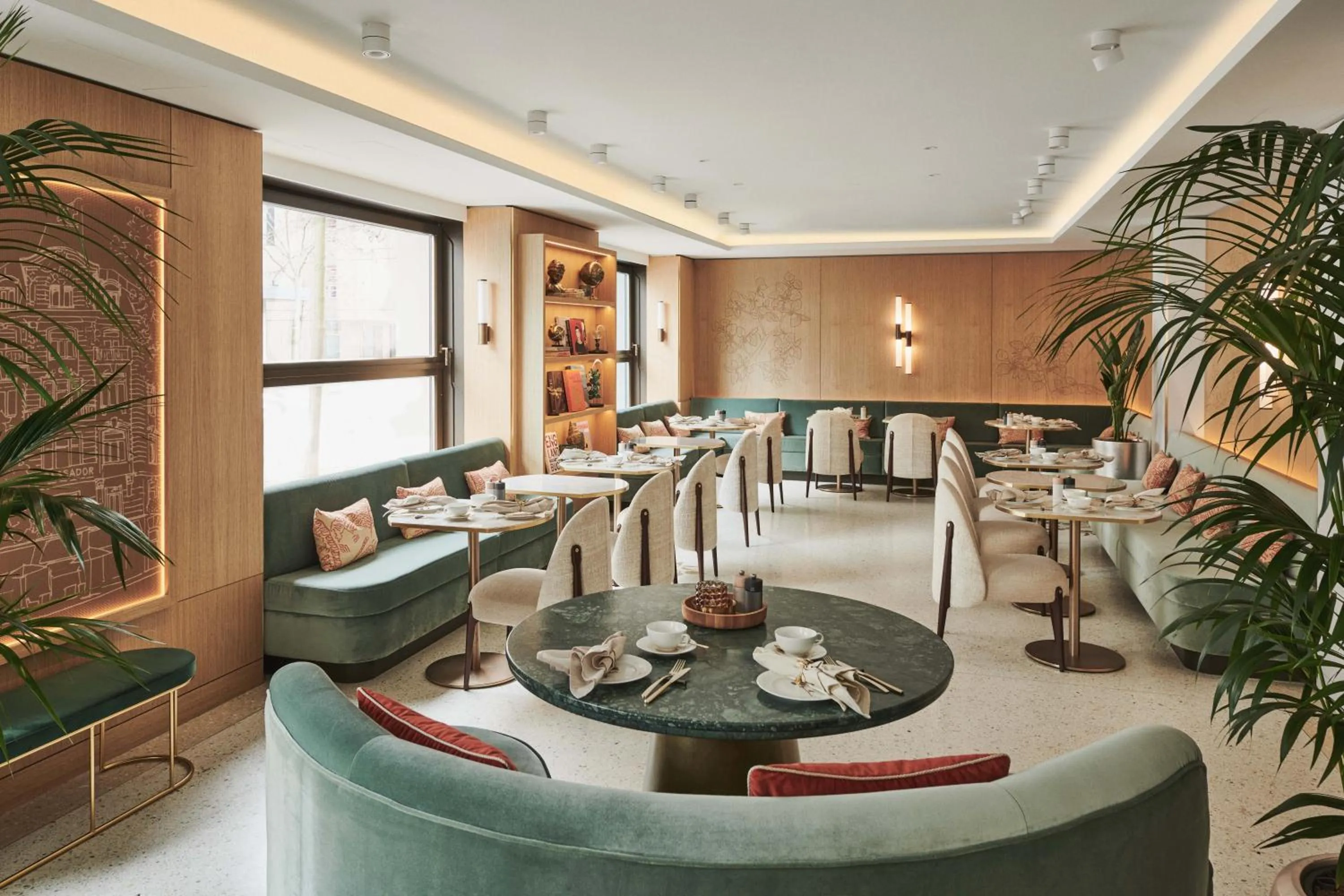 Restaurant/places to eat in Small Luxury Hotel Ambassador Zurich