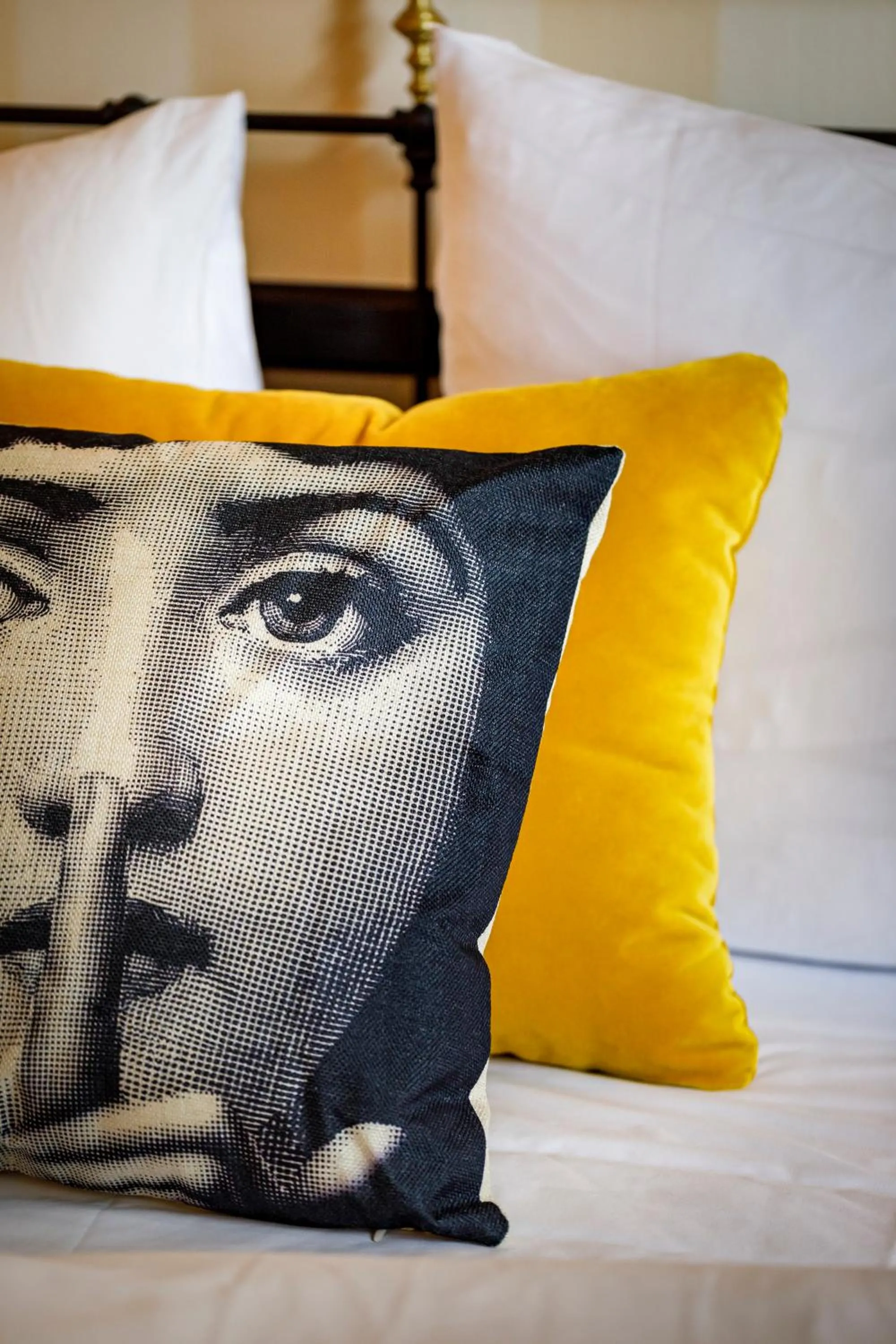 Decorative detail, Bed in Opera Hotel Zürich