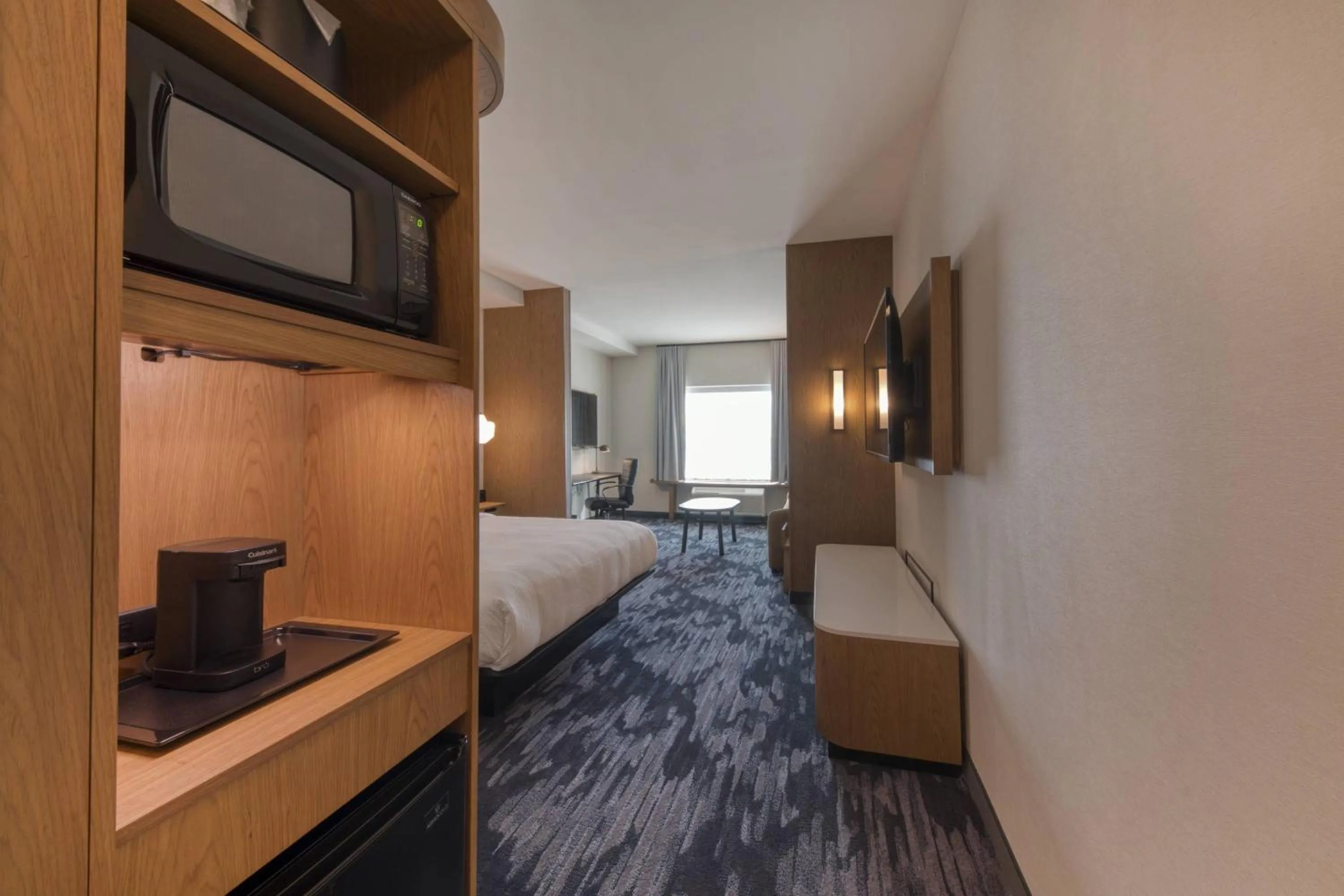 Bedroom, Bed in Fairfield Inn & Suites by Marriott Charlotte Belmont